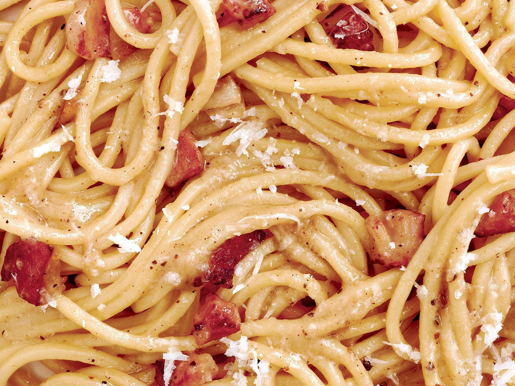 Spaghetti Carbonara, Speck, Nahaufnahme, Parmesan, Hintergrundbild für iPad und Tablet