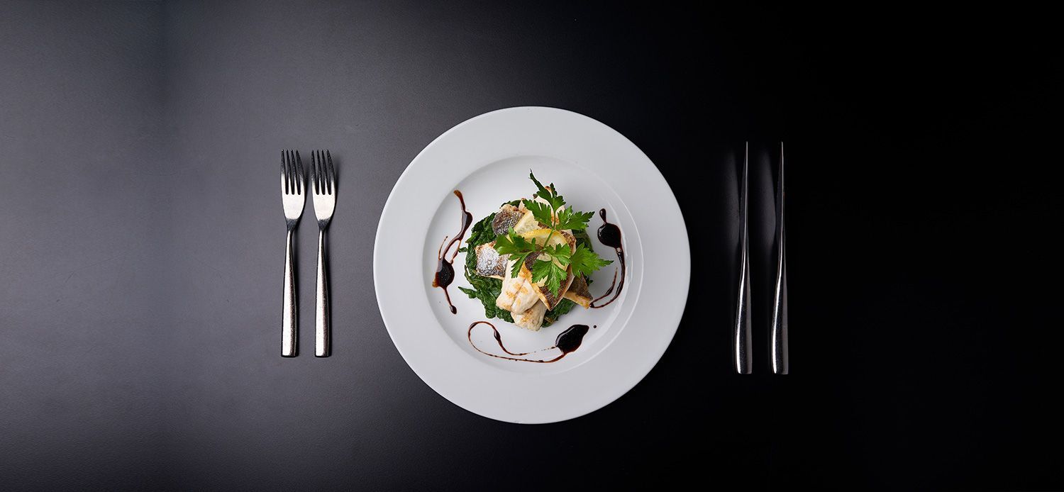 Fine Dining, Teller, Besteck, Schwarzer Hintergrund, Minimalismus, HD Wallpaper