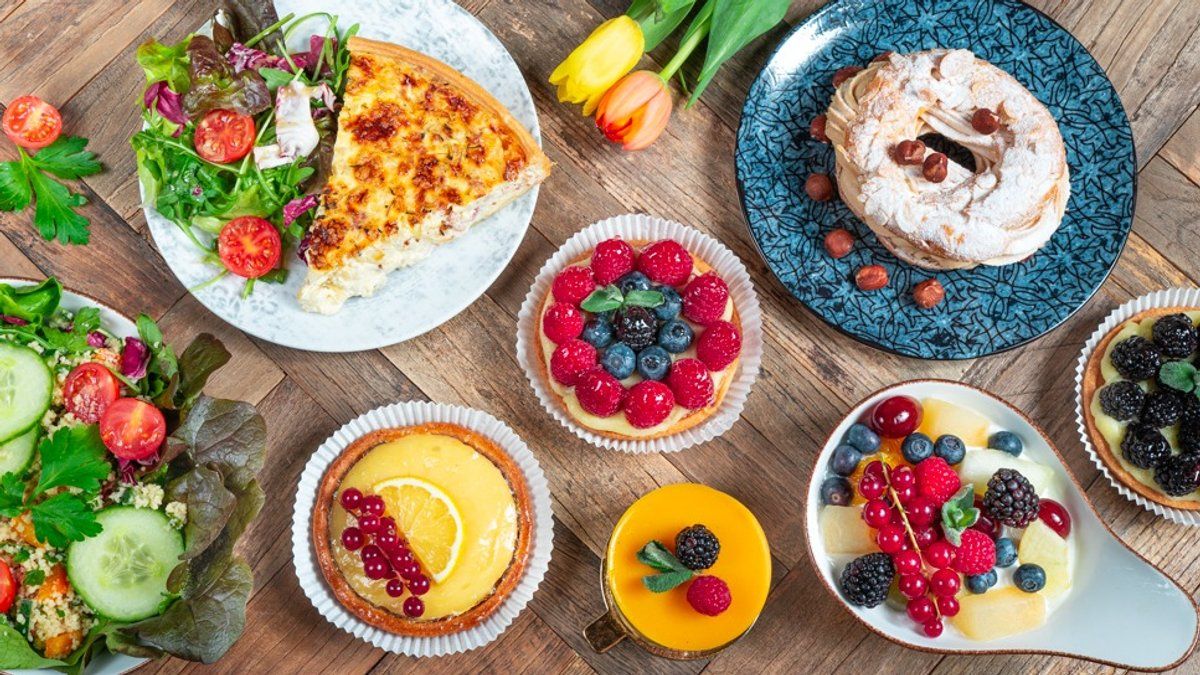 Quiche, Tartelettes, Beeren, Salat, Buffet, Hintergrundbild