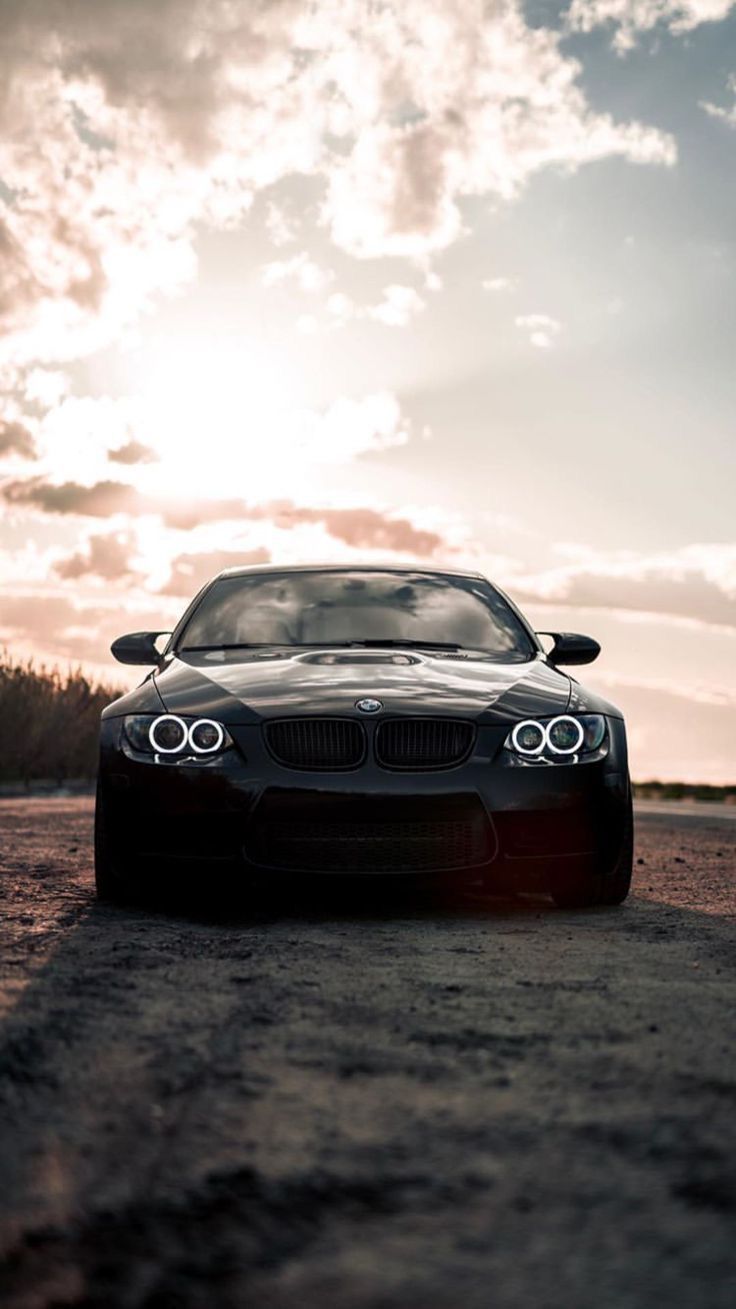 BMW, Schwarzes Auto, Sonnenstrahlen, Wolken, Gegenlicht, HD, iPhone-Hintergrundbild