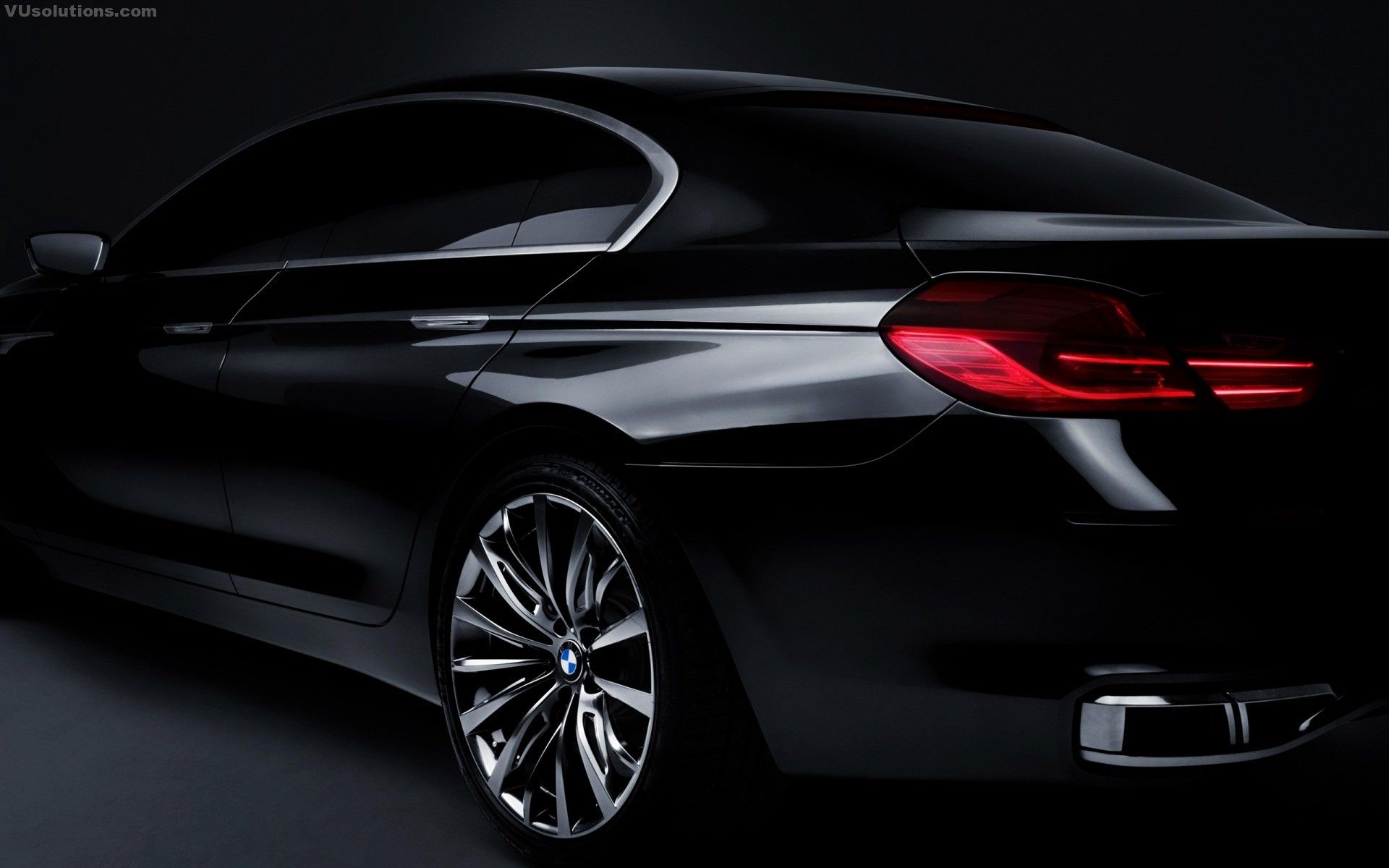 BMW 8er Gran Coupé, Schwarze Limousine, Rücklichter, Dunkel, Seitenansicht, Full HD, Windows-Hintergrundbild