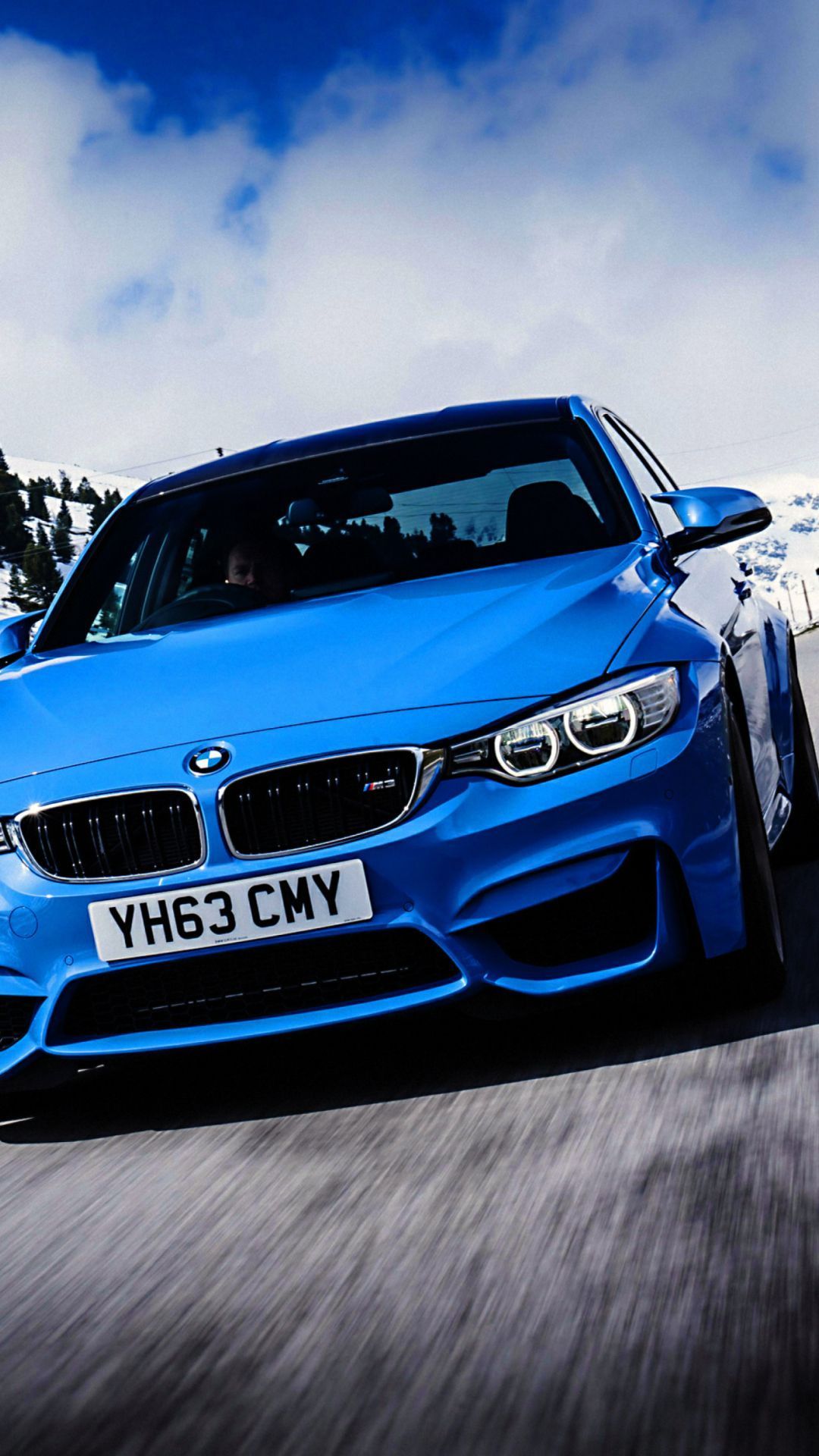 BMW M3, Blaue Limousine, Frontansicht, Wolken, Straße, Full HD, Hintergrundbild fürs Handy