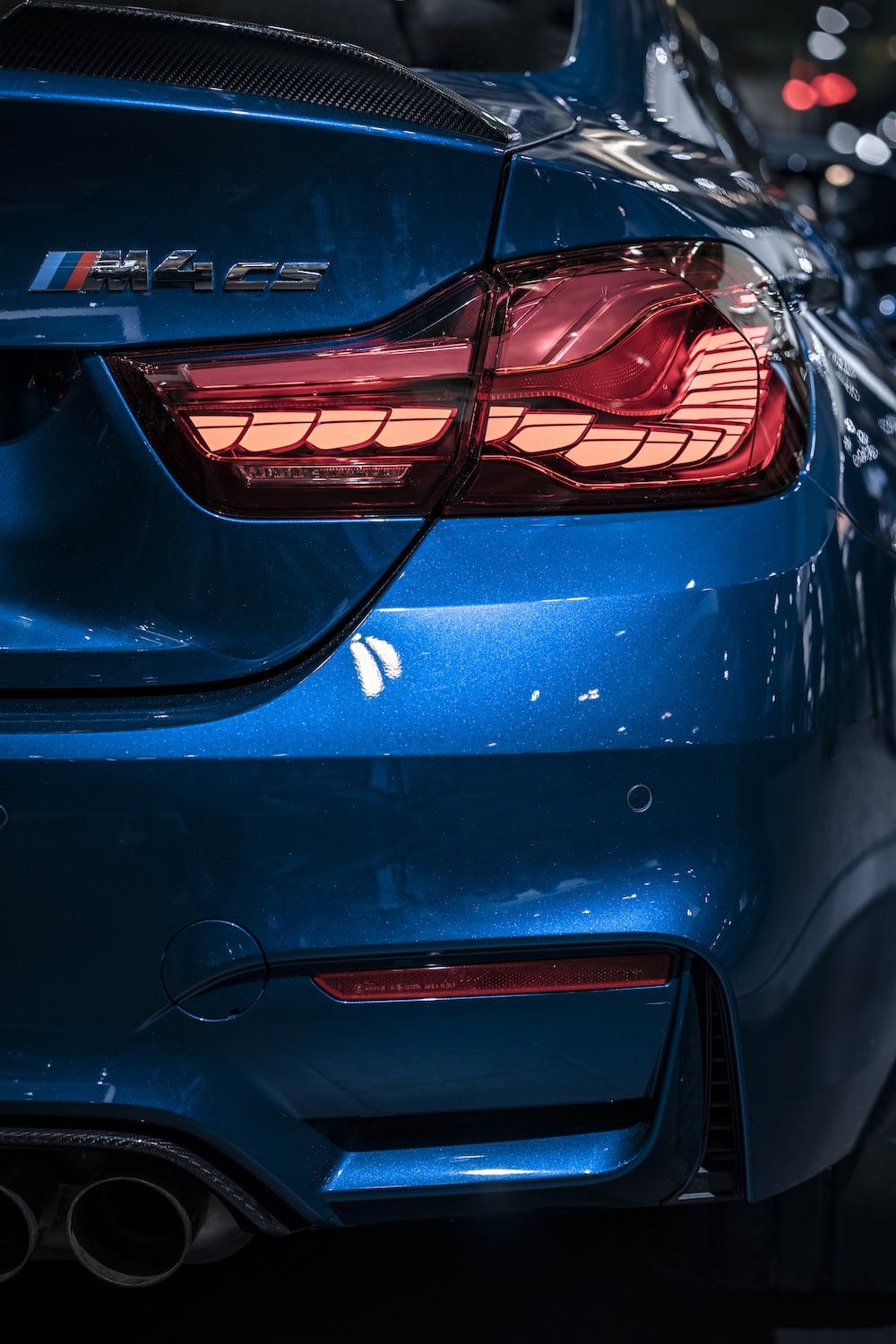 BMW M4, Rücklicht, Blaues Auto, Heckansicht, Nahaufnahme, HD, iPhone-Hintergrundbild