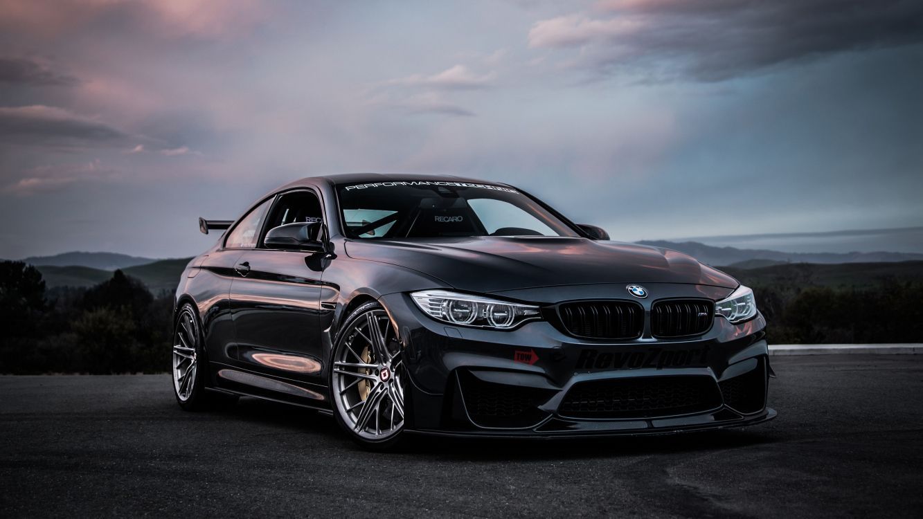 BMW M4 (F82), Schwarzes Auto, Wolkenhimmel, Berge, Coupé, HD, Desktop-Hintergrund