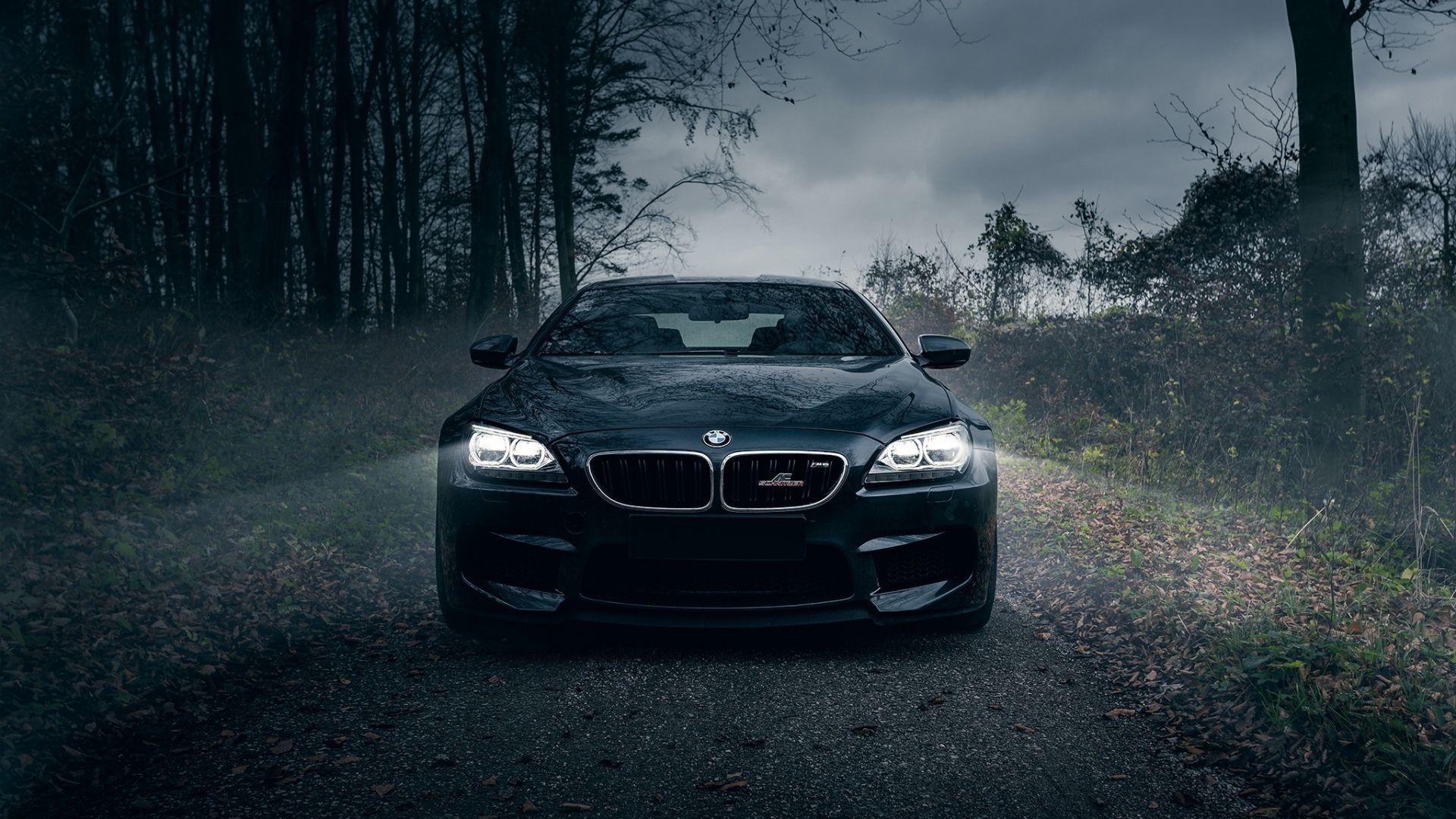 BMW M6, Schwarzes Auto, Wald, Scheinwerfer, Dunkle Stimmung, 1920x1080, Desktop-Hintergrund