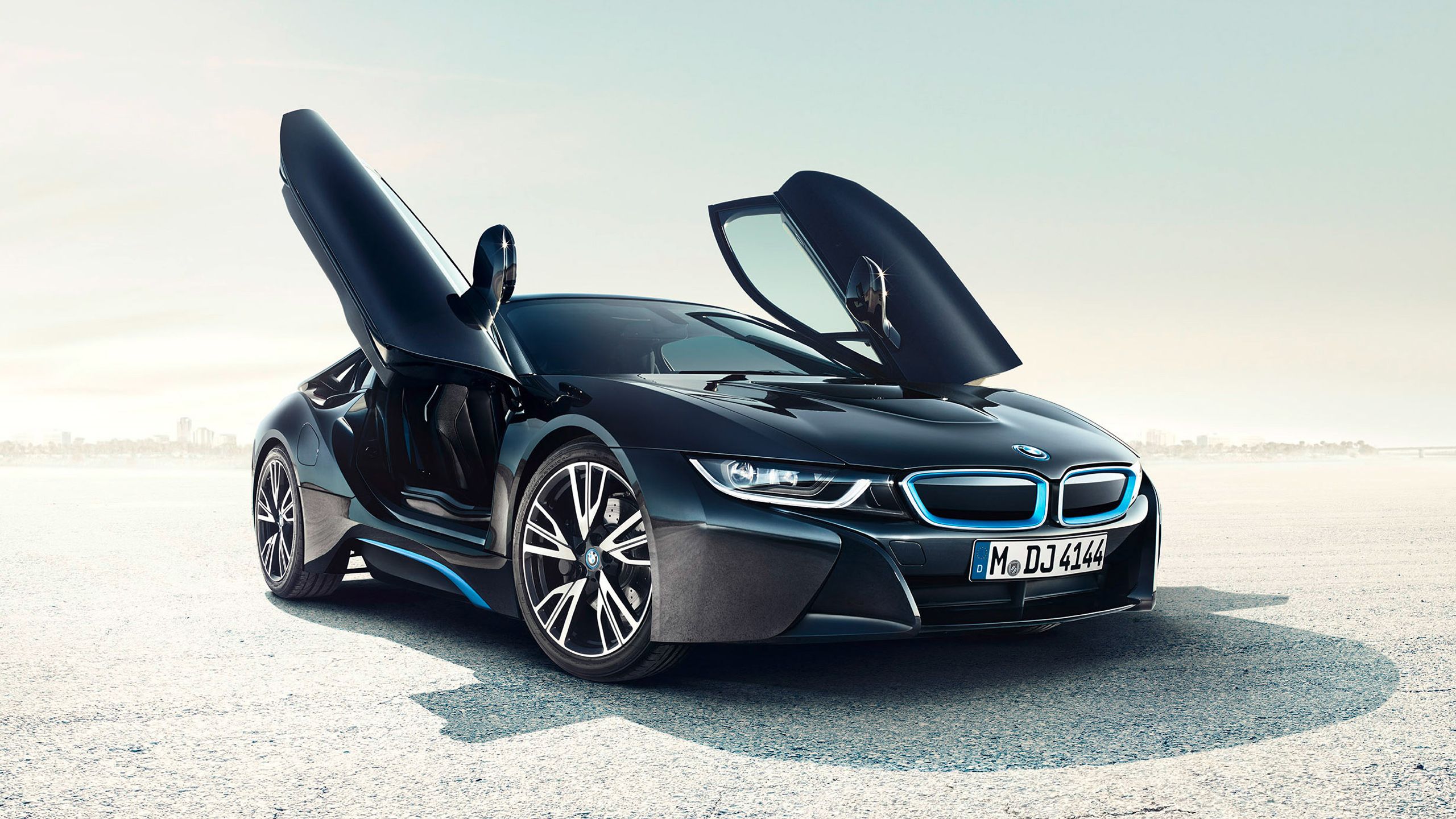 BMW i8, Flügeltüren, Sportwagen, Wüste, Hybrid, 2K, Hintergrund für den Desktop