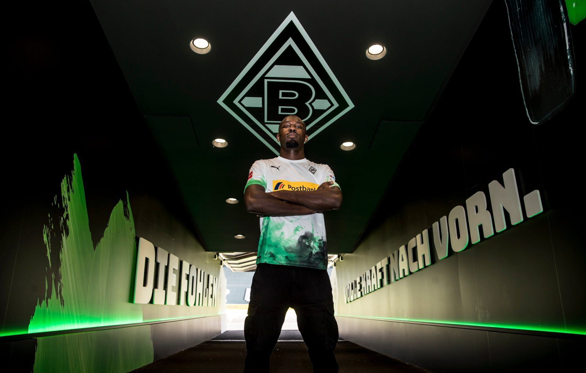 Borussia Mönchengladbach, Spieler, Spielertunnel, Trikot, Grünes Licht, Full HD, Desktop-Hintergrund