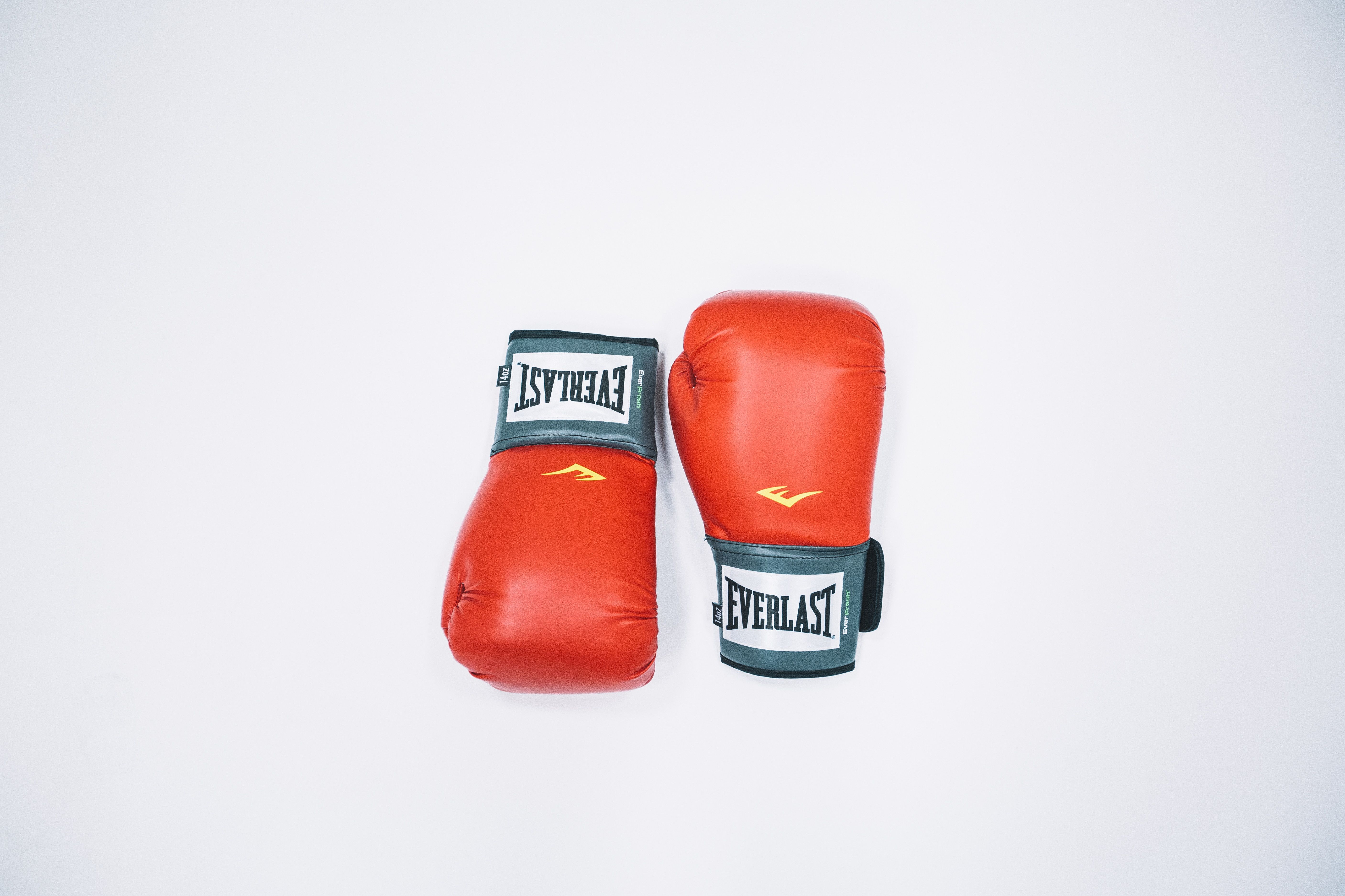 Everlast, Boxhandschuhe, Weißer Hintergrund, Minimalistisch, 5K Wallpaper