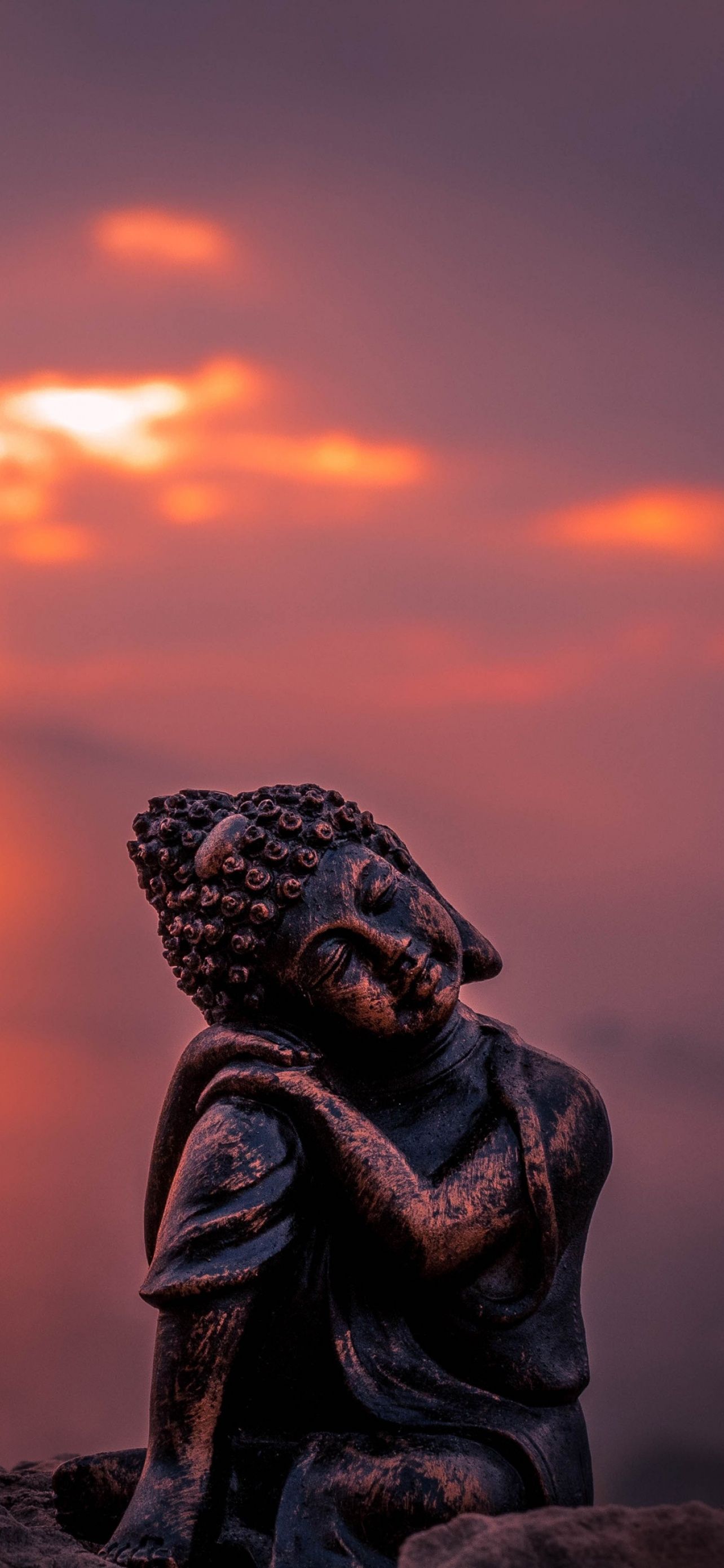 Schlafender Buddha, Figur, Sonnenuntergang, Abendhimmel, Rote Töne, Full HD, iPhone-Hintergrundbild