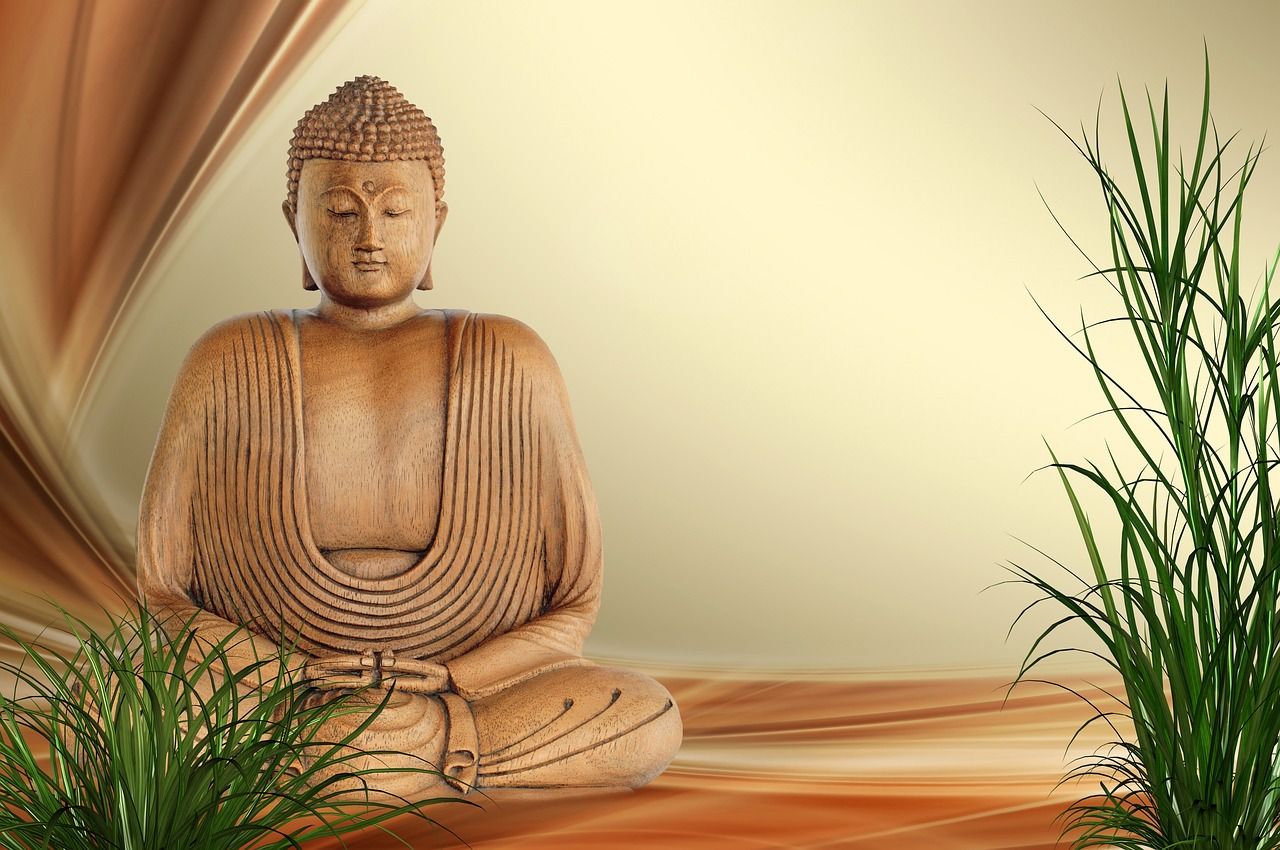Buddha-Statue, Holzfigur, Gräser, Meditation, Beige Töne, HD-Hintergrundbild für PC