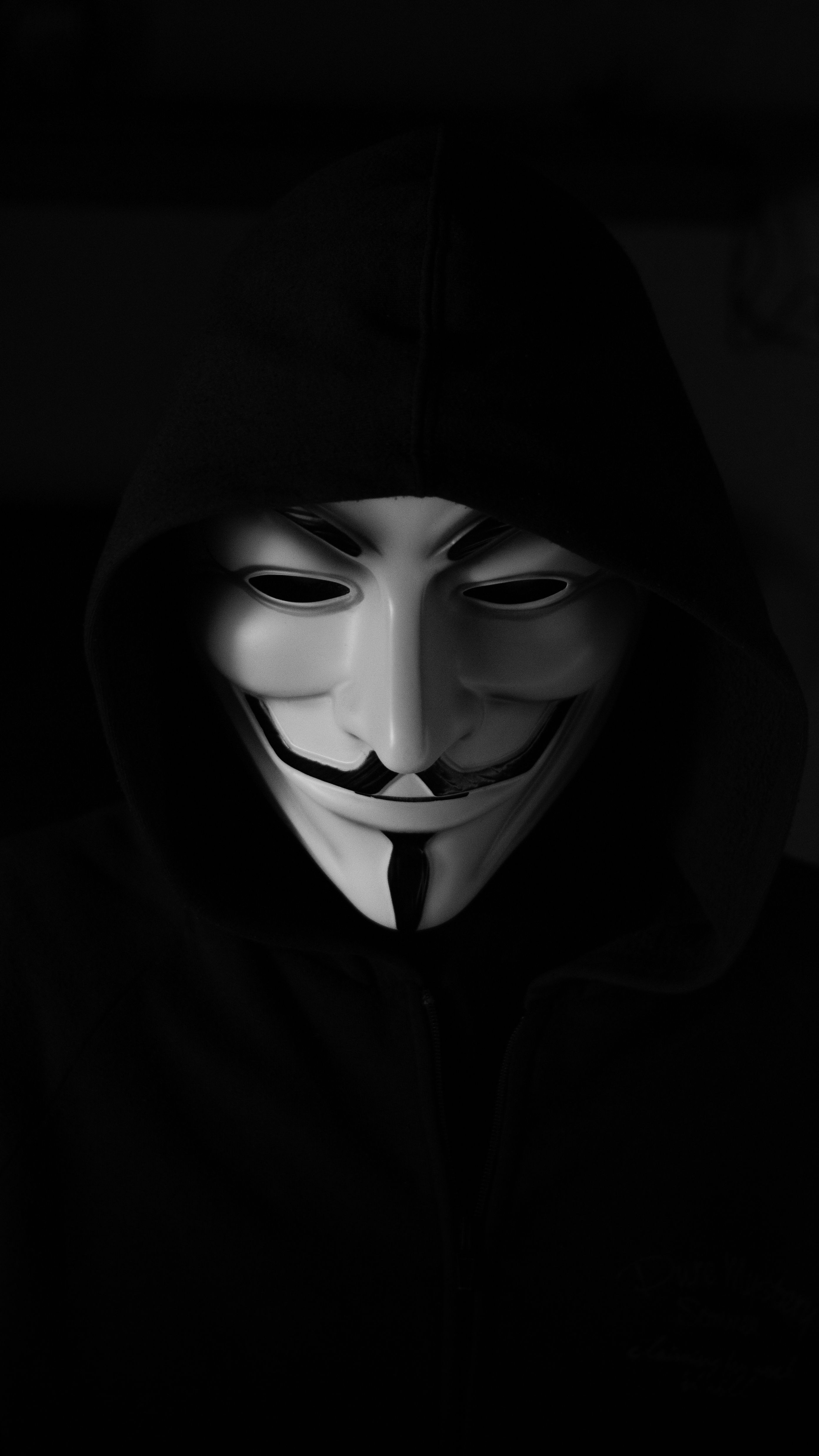 Guy-Fawkes-Maske, Anonymous, Kapuze, Schwarzer Hintergrund, Dunkel, Sperrbildschirm fürs iPhone