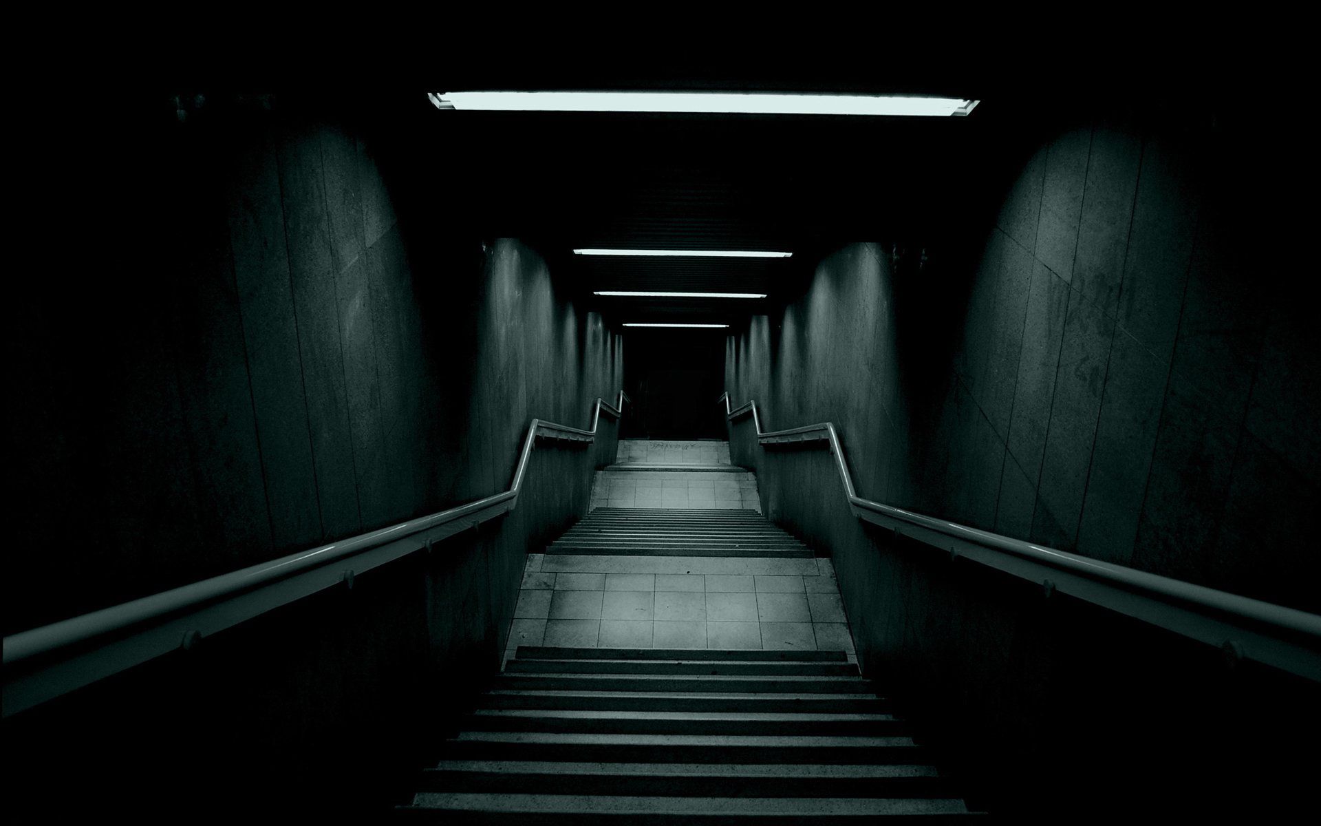 Treppe, Dunkler Gang, Neonröhren, Unterführung, Düster, Full HD, Desktop-Hintergrund für Windows