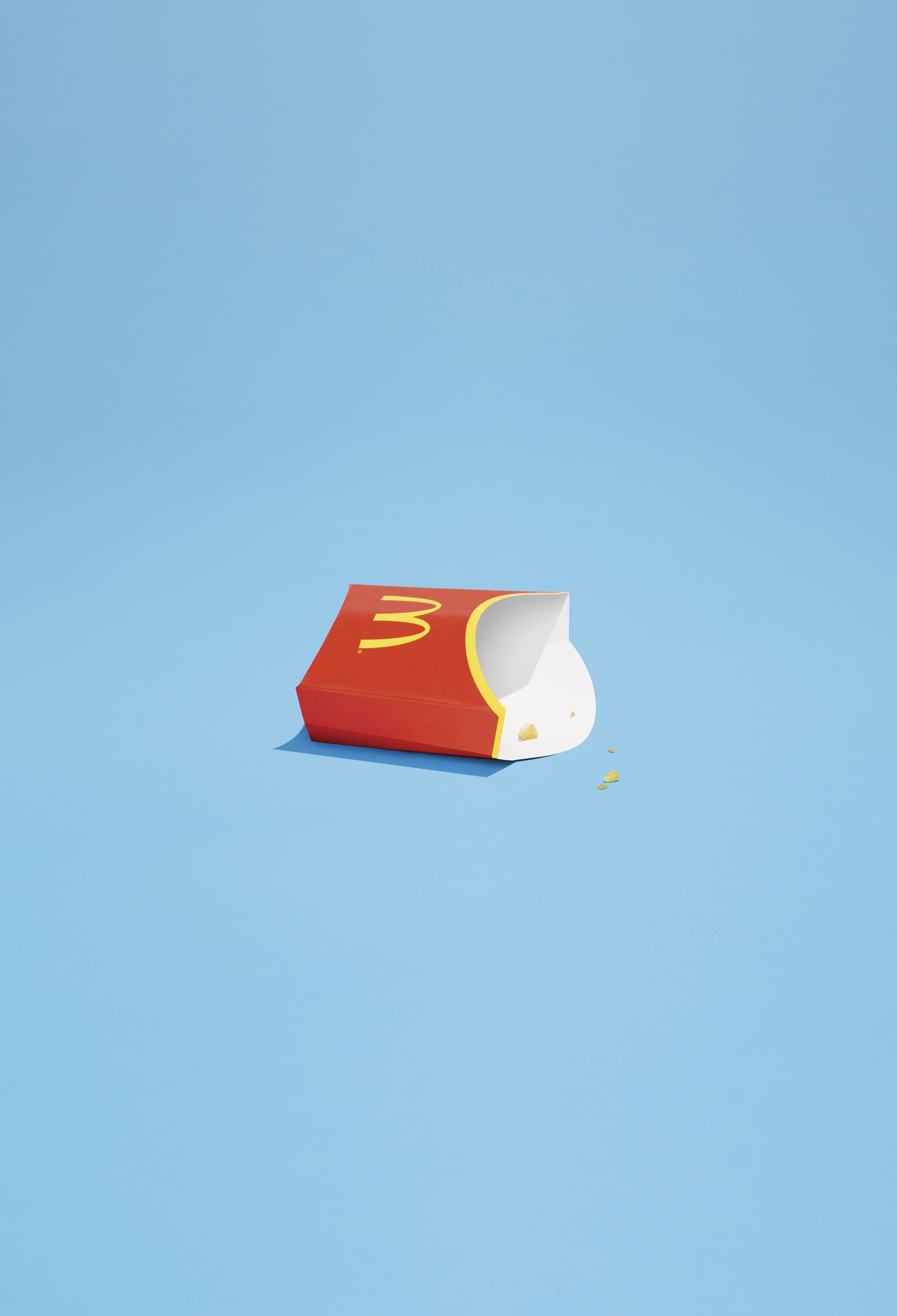 McDonald's, Apfeltasche, Hellblauer Hintergrund, Minimalistisch, QHD+ Wallpaper