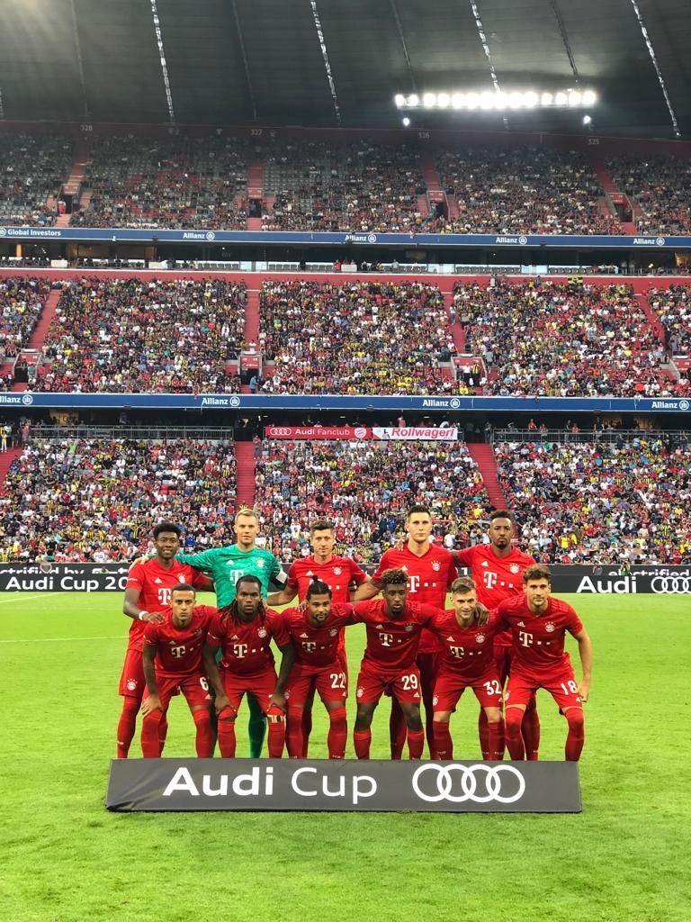 FC Bayern München, Mannschaftsfoto, Audi Cup, Allianz Arena, Fußballmannschaft, HD-Tablet-Hintergrundbild