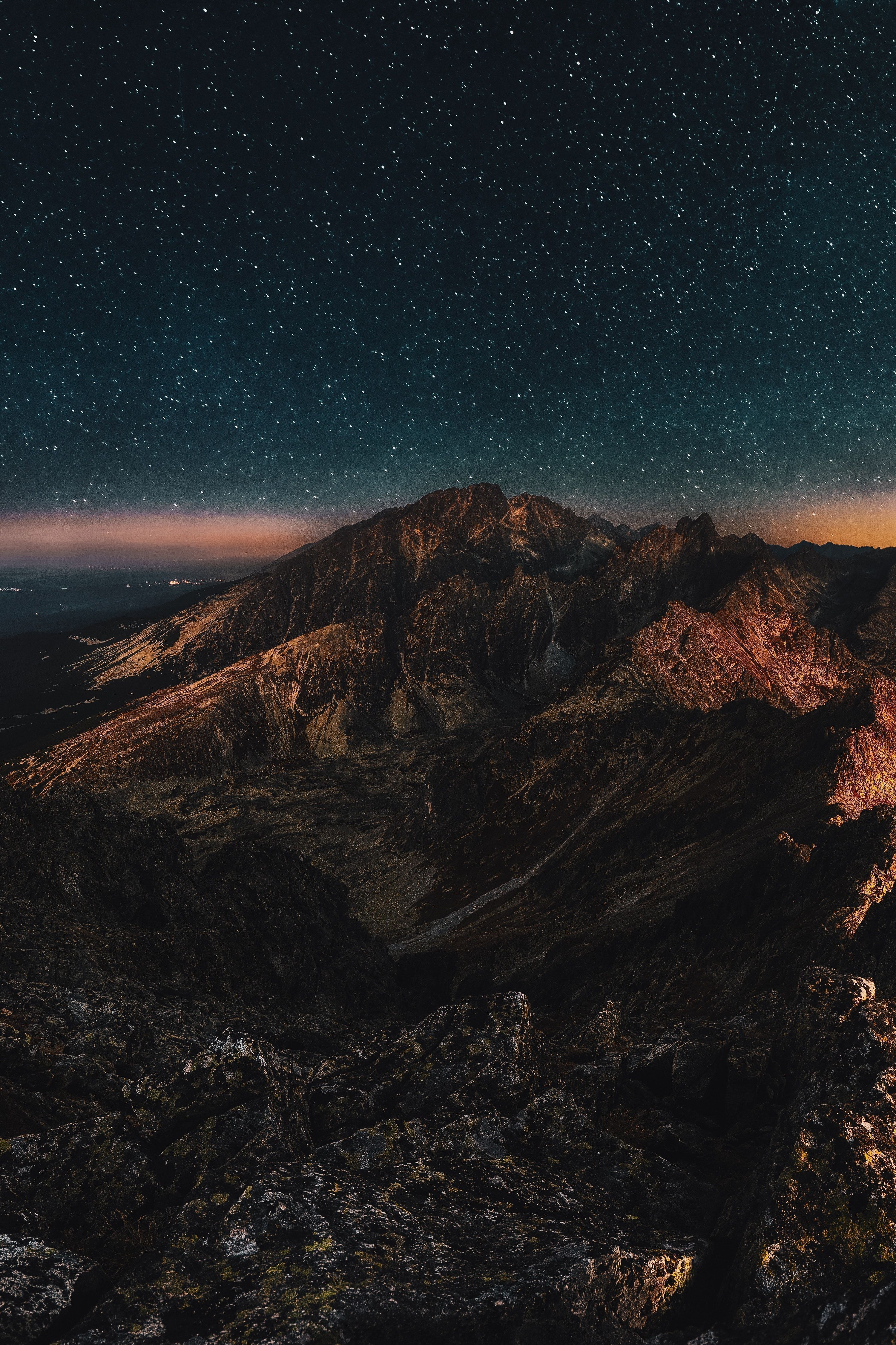 Berg, Nacht, Sternenhimmel, Dunkel, QHD+, Sperrbildschirm fürs iPhone