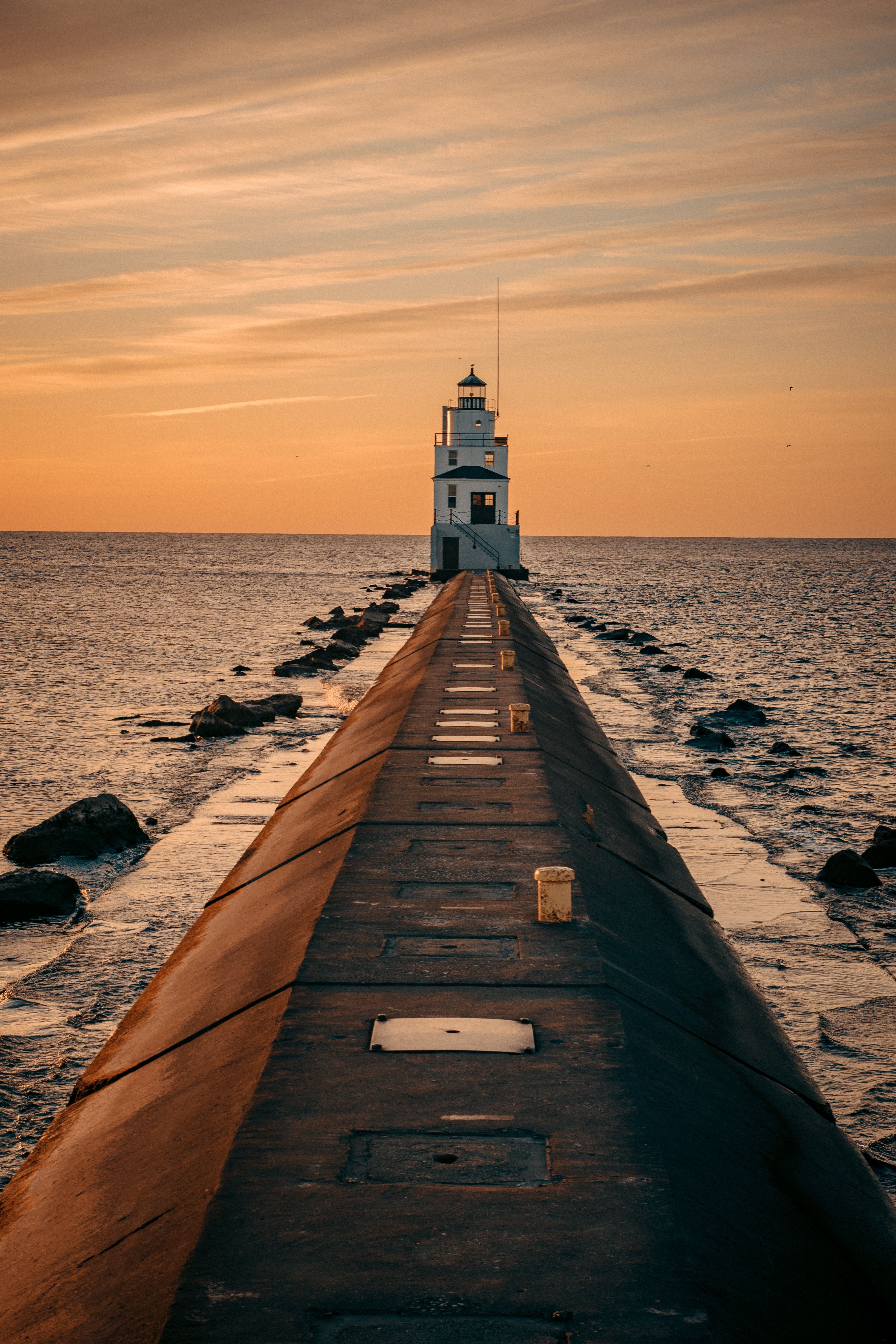 Leuchtturm, Mole, Meer, Sonnenuntergang, Steg, Hochformat, Hintergrundbild fürs Smartphone