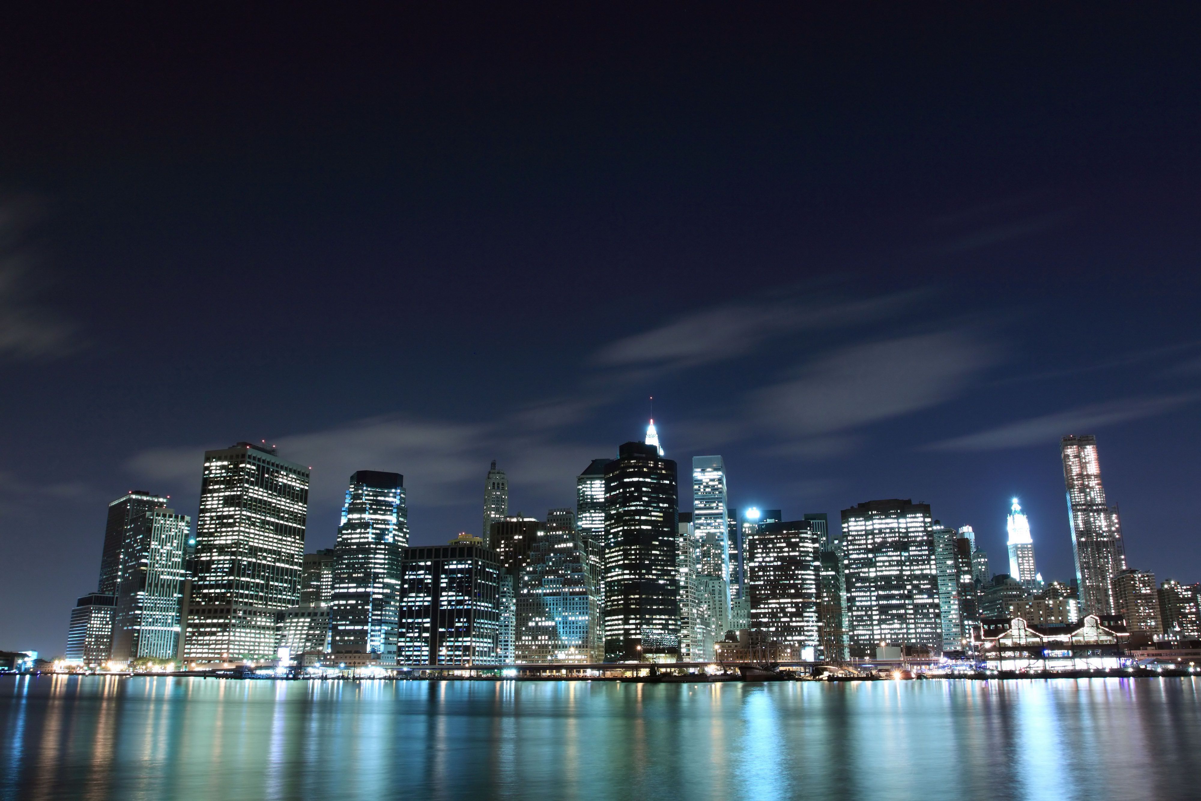 New York City, Manhattan, Skyline, Nacht, Spiegelung, 4K, Hintergrundbild für den PC
