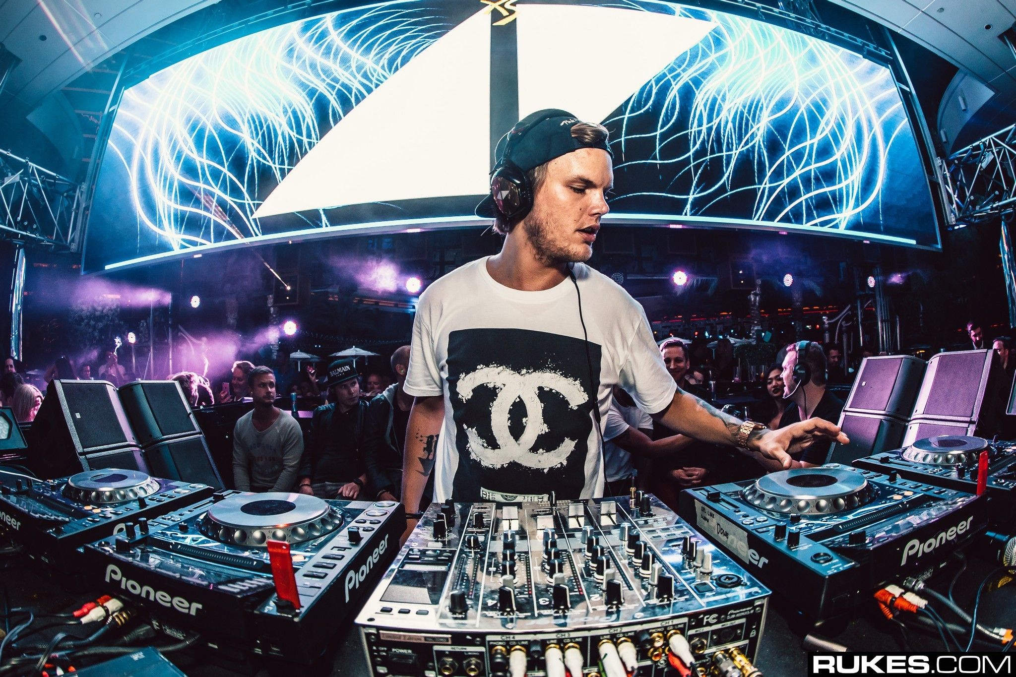Avicii, DJ-Pult, Konzert, Lichtshow, Bühne, Full HD, Desktop-Hintergrund für Windows