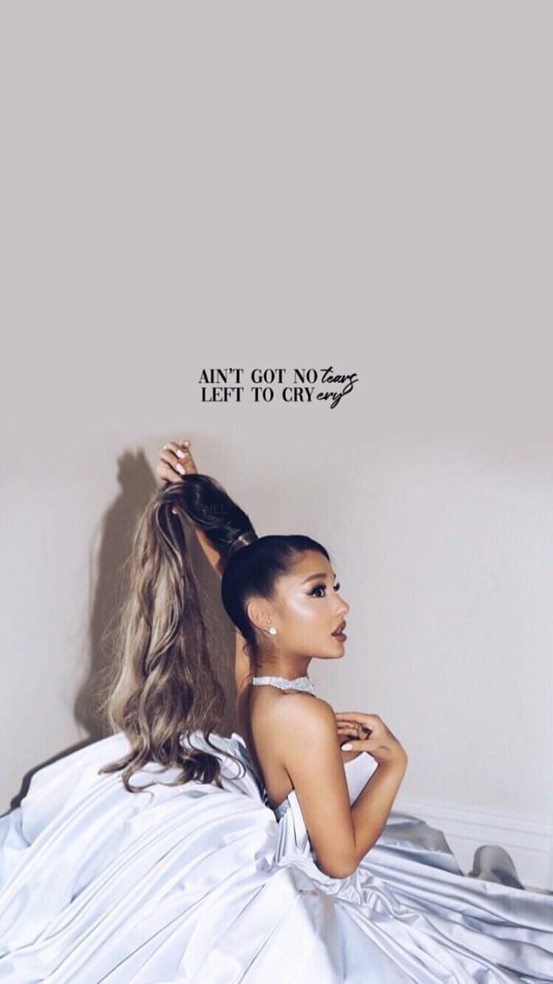 No Tears Left to Cry, Ariana Grande, Hoher Pferdeschwanz, Weißes Kleid, Grau, Smartphone-Hintergrund