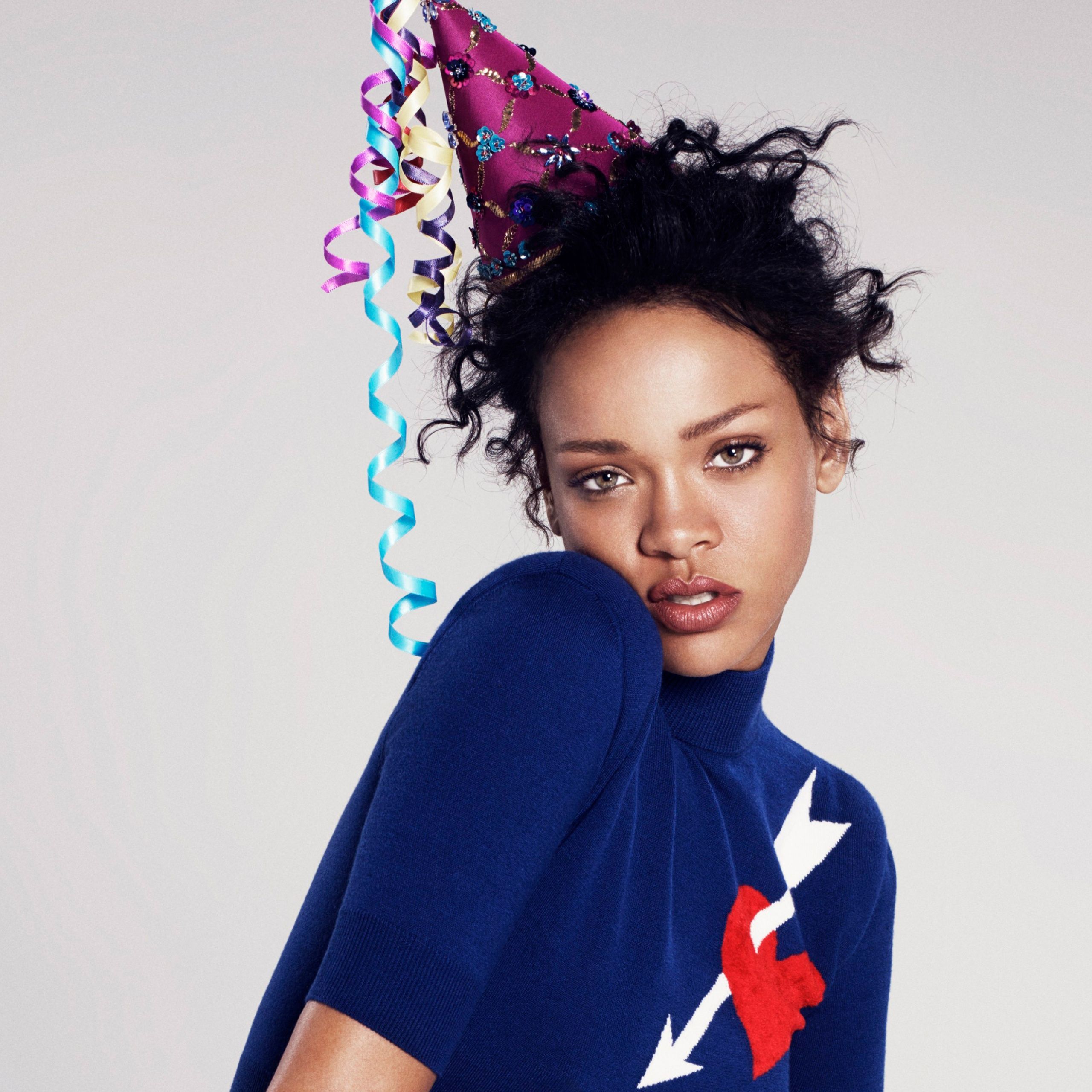 Rihanna, Partyhut, Fotoshooting, Blau, 2K, iPad-Hintergrundbild