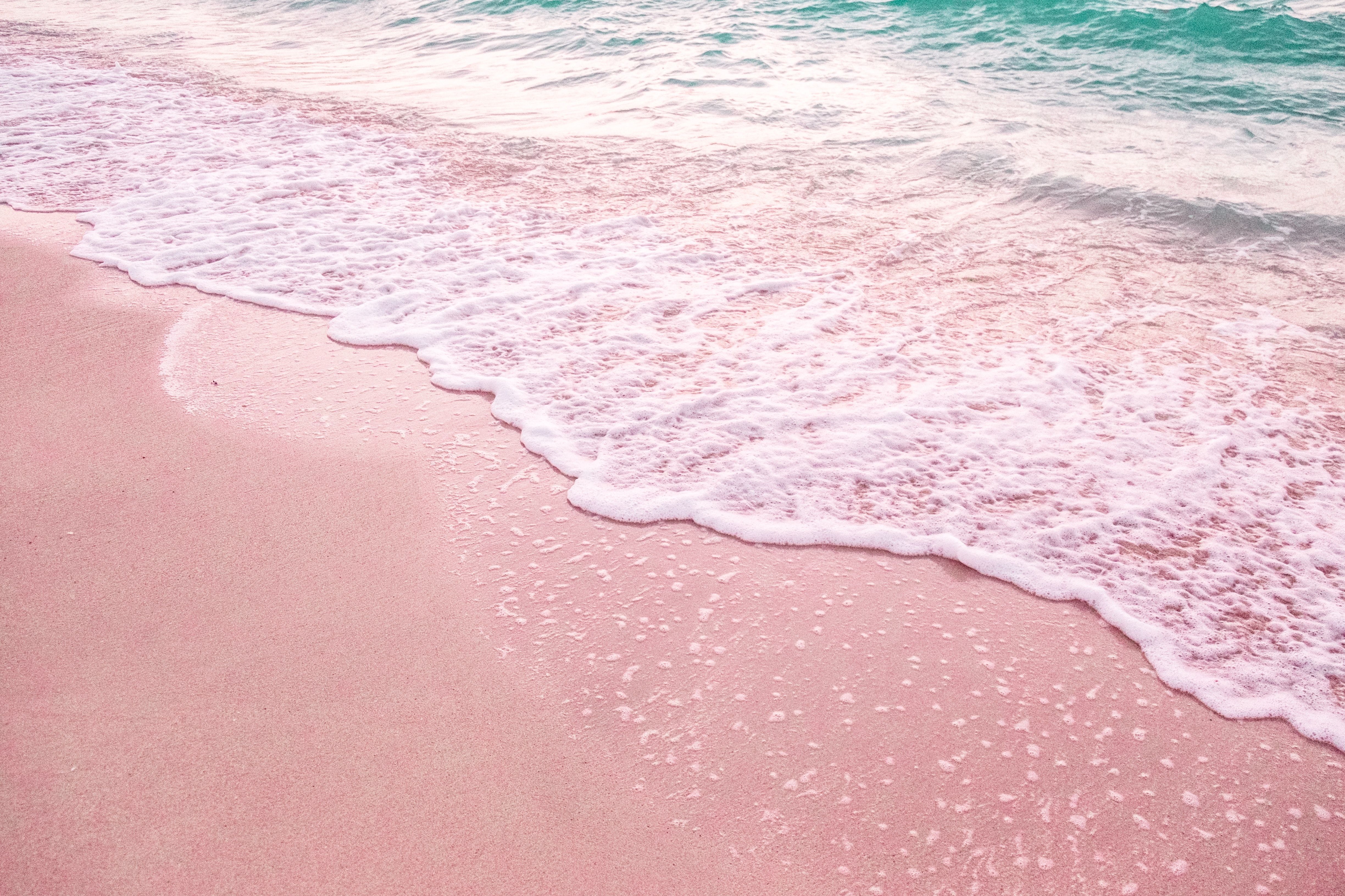 Rosa Sand, Wellen, Schaum, Türkis, Pastell, 4K, Hintergrund für den Desktop