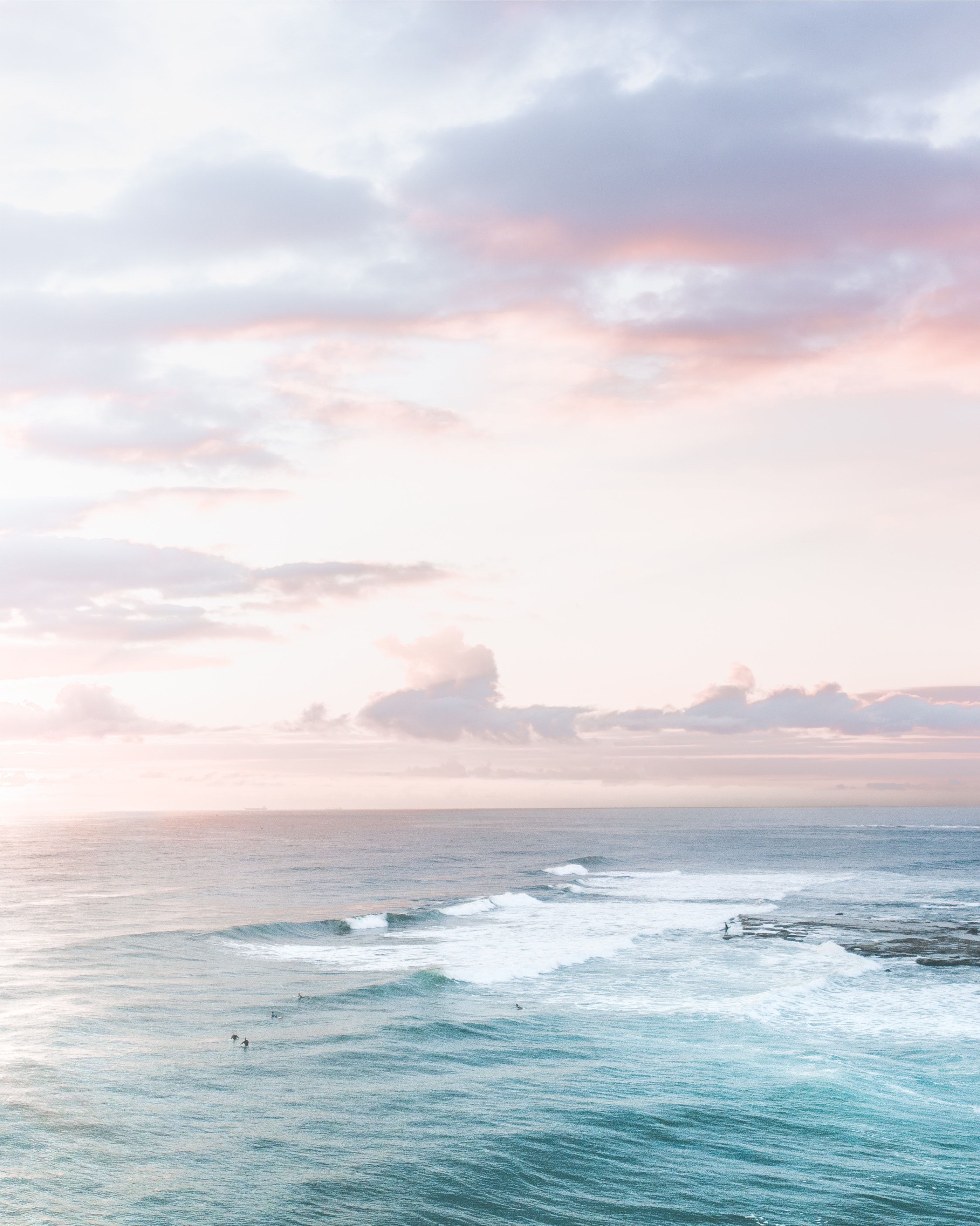 Meer, Wellen, Pastellhimmel, Horizont, Wolken, QHD+, Hintergrundbild fürs Tablet