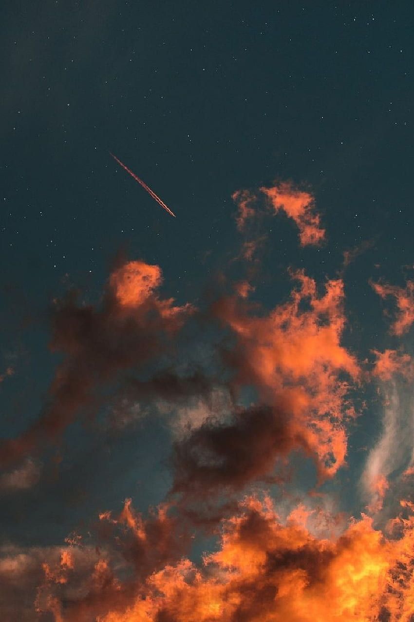 Wolken, Orange, Dunkler Himmel, Kondensstreifen, Leuchten, Android-Hintergrundbild