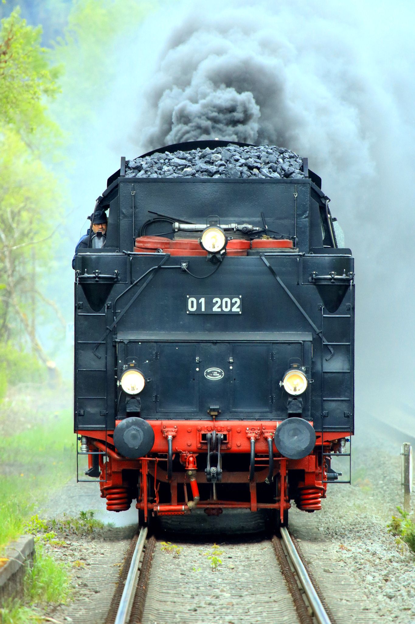 01 202, Baureihe 01, Dampflok, Frontansicht, Gleise, Full HD, Handy-Hintergrund im Hochformat