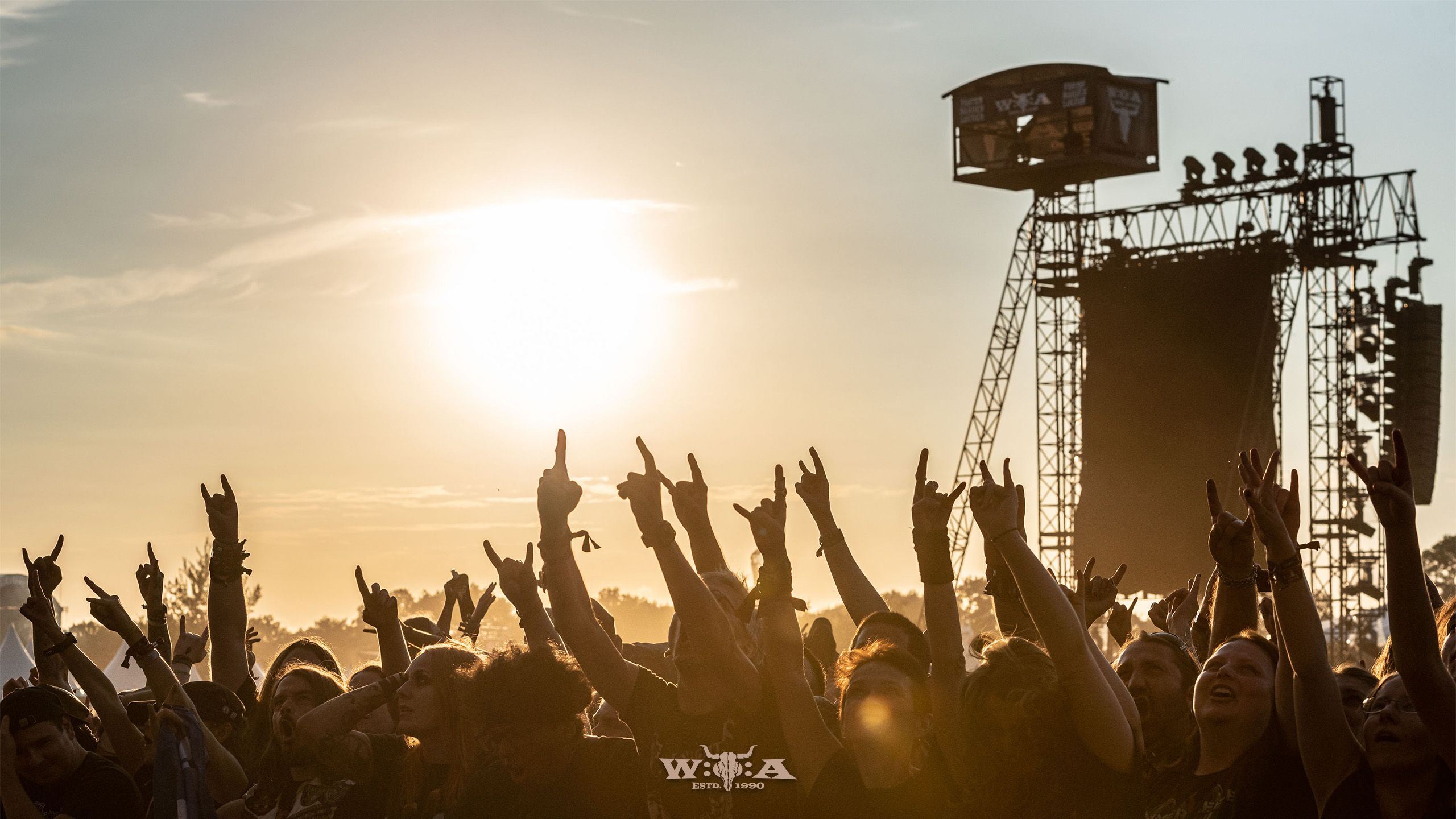 Wacken Open Air, Festival, Konzert, Publikum, Bühne, Gegenlicht, 2560x1440, Desktop-Hintergrund
