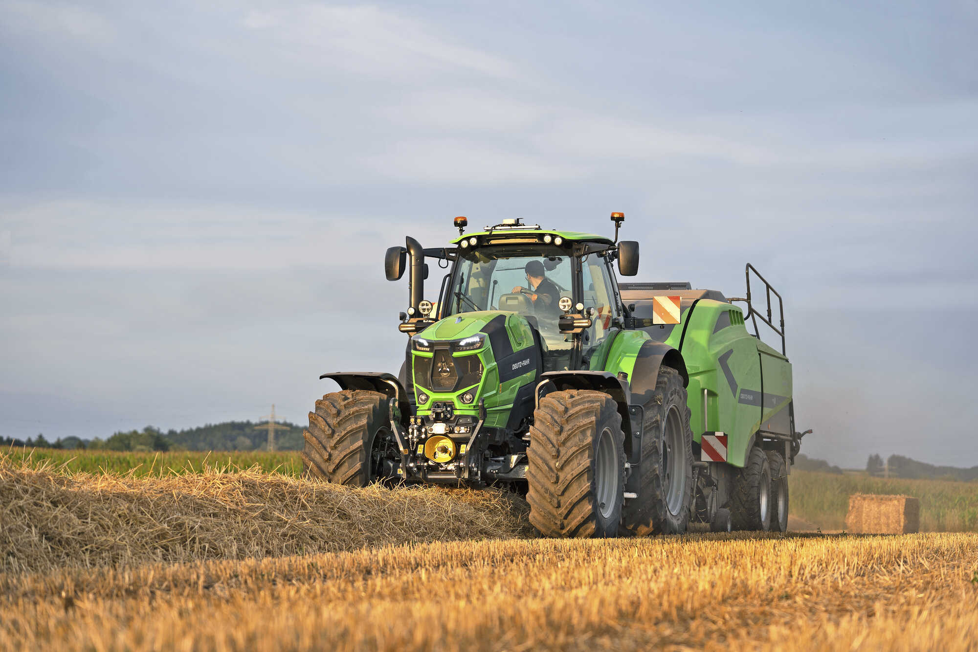 Deutz-Fahr, Traktor, Quaderballenpresse, Stoppelfeld, Ernte, Full HD, Laptop-Hintergrundbild