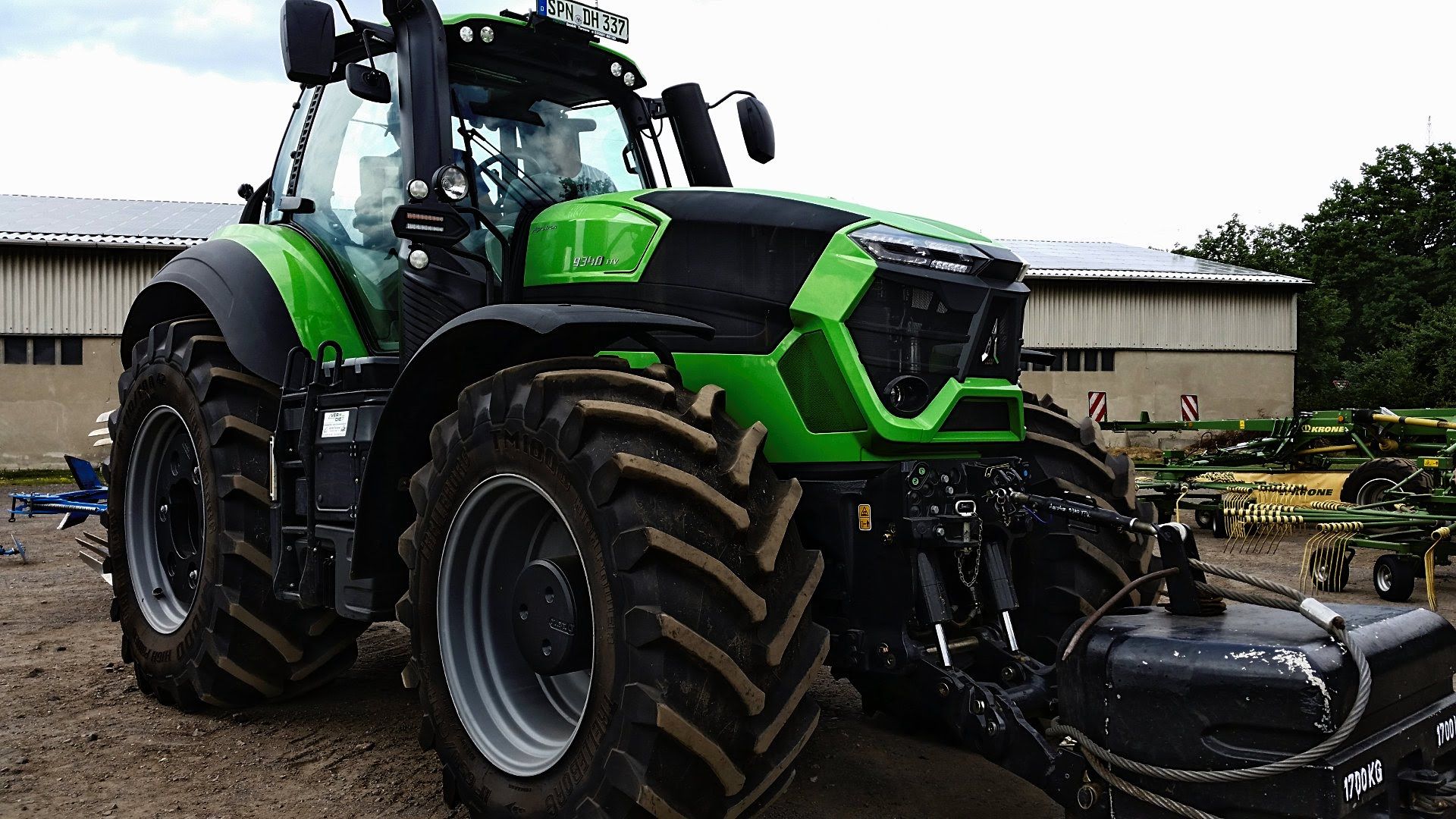 Deutz-Fahr, Traktor, Nahaufnahme, Hof, Grün, 1920x1080, Full-HD-Hintergrundbild für PC