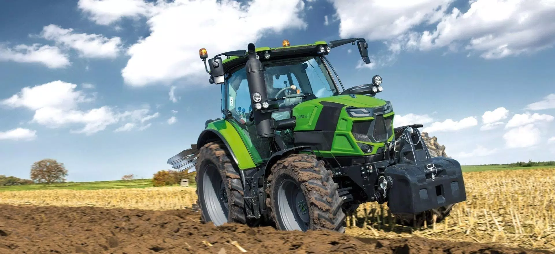 Deutz-Fahr, Traktor, Stoppelfeld, Wolken, Froschperspektive, Full HD, Desktop-Hintergrund