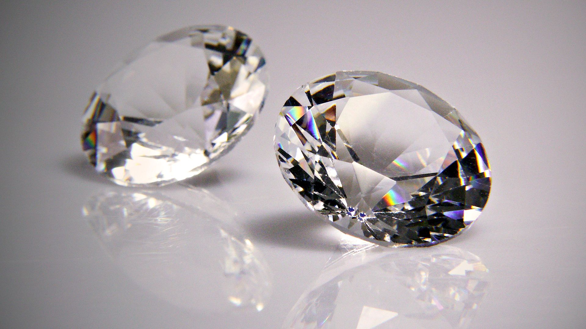 Diamanten, Zwei Brillanten, Spiegelung, Hell, Nahaufnahme, Full HD, Desktop-Hintergrund