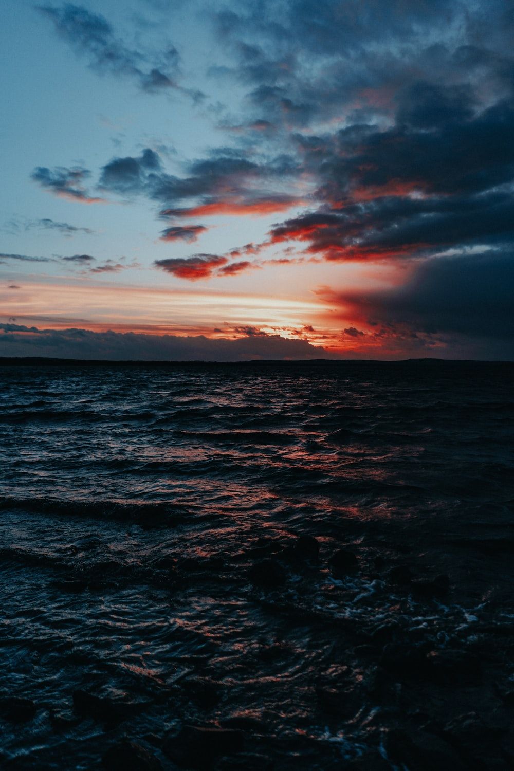 Meer, Sonnenuntergang, Wolken, Wellen, Hochformat, HD, Hintergrundbild fürs Handy