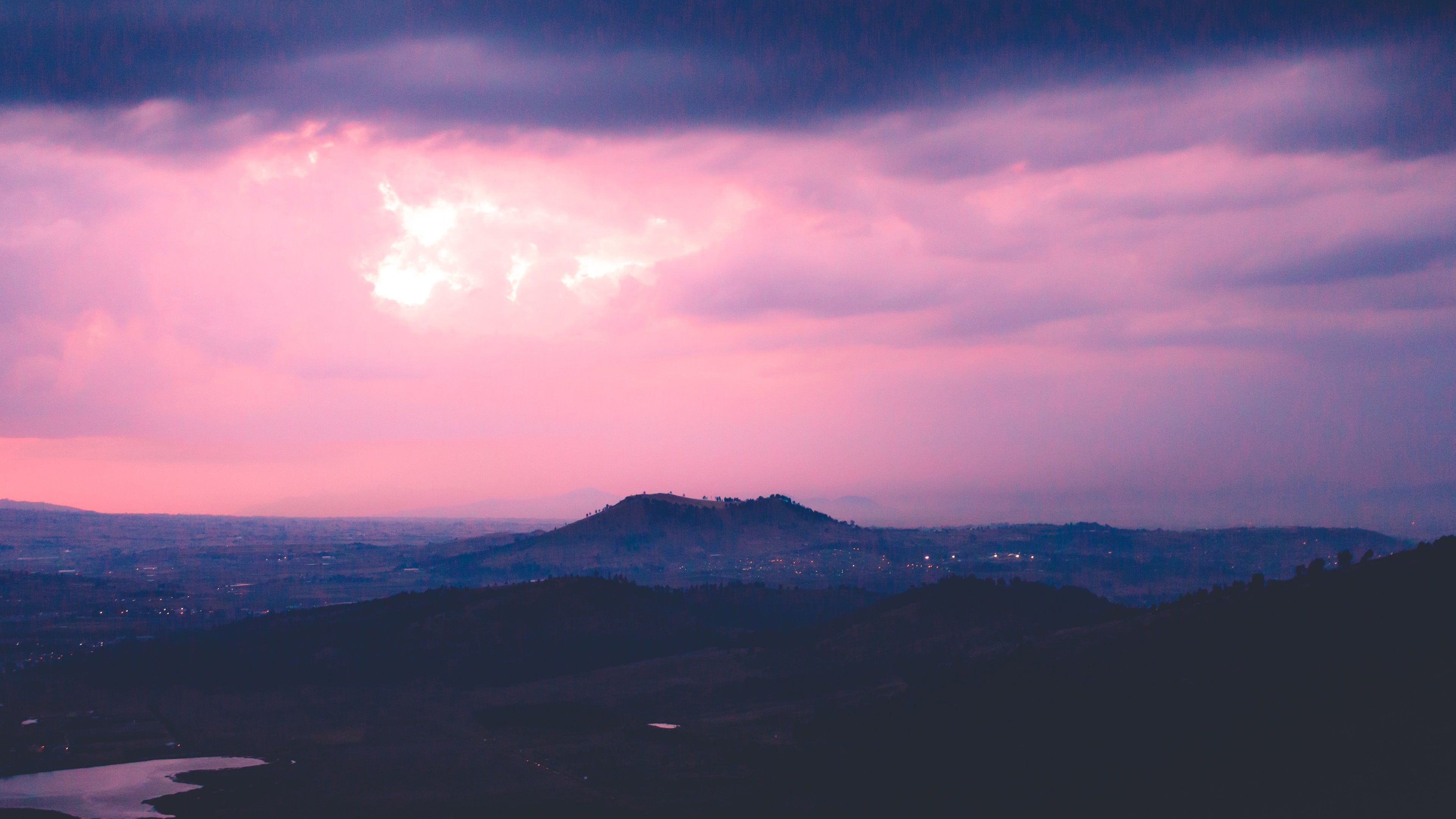 Gewitterwolken, Lila Himmel, Landschaft, Dämmerung, Hügel, 4K-Hintergrundbild für PC
