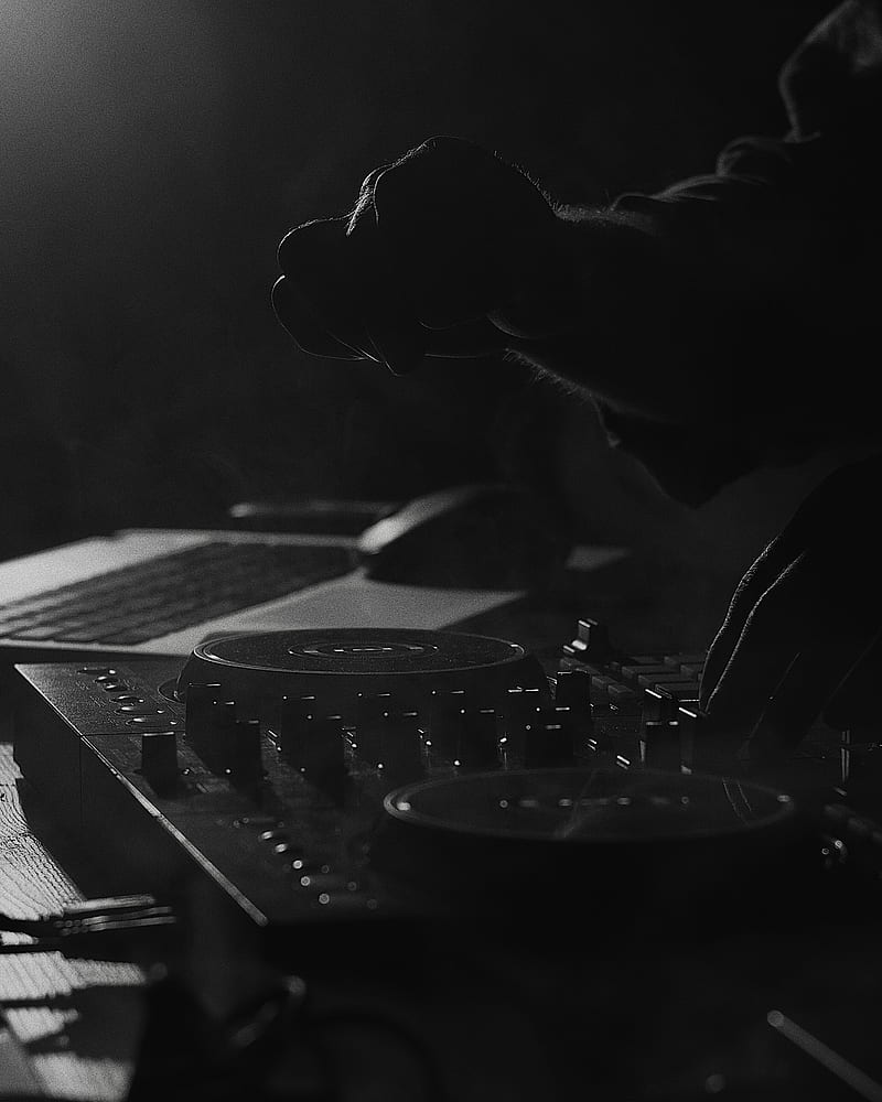 DJ, Plattenspieler, Schwarzweiß, Dunkel, Silhouette, HD, iPad-Hintergrundbild