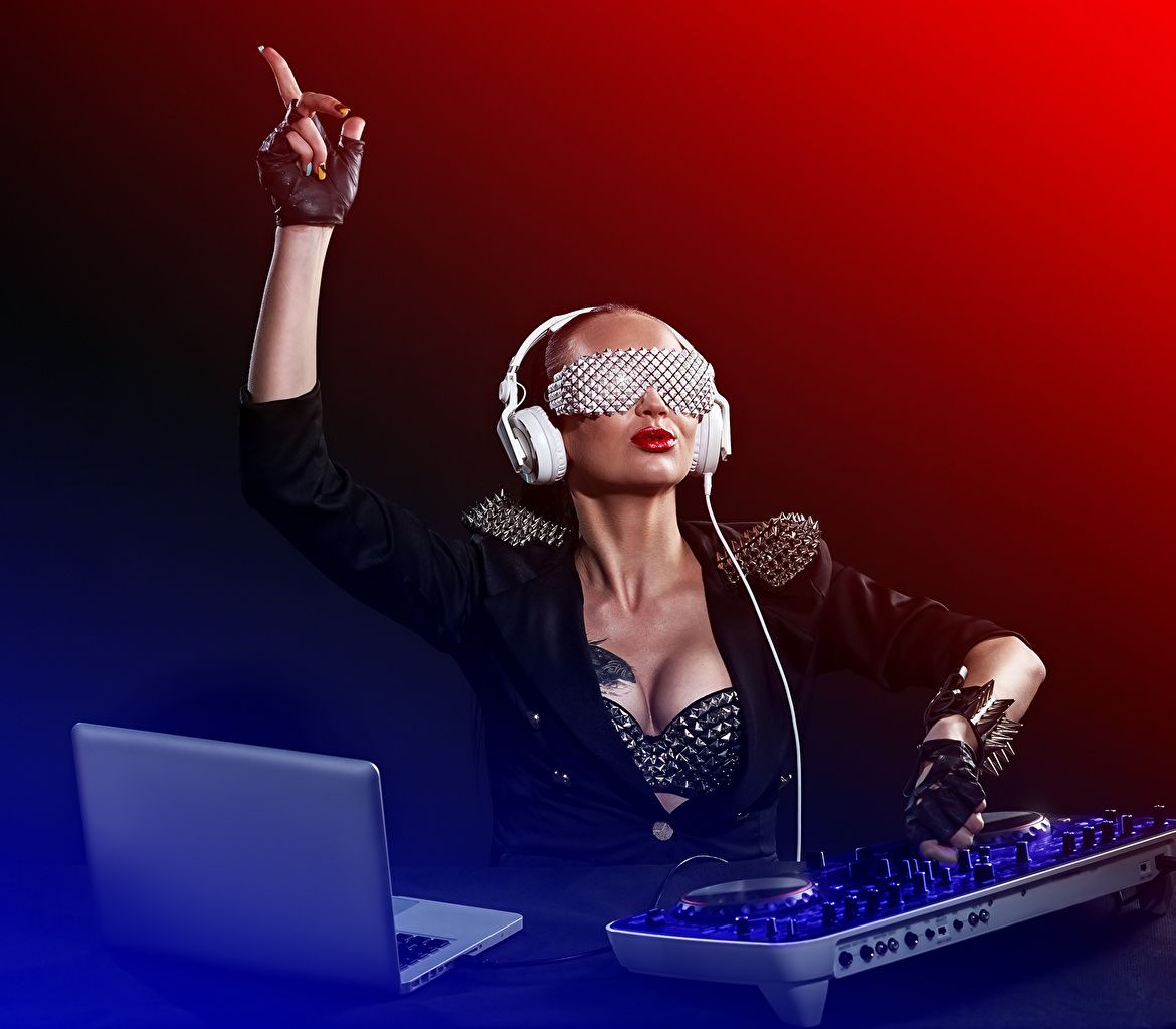 DJane, Kopfhörer, Sonnenbrille, Rot-blaues Licht, Party, Hintergrundbild fürs Tablet