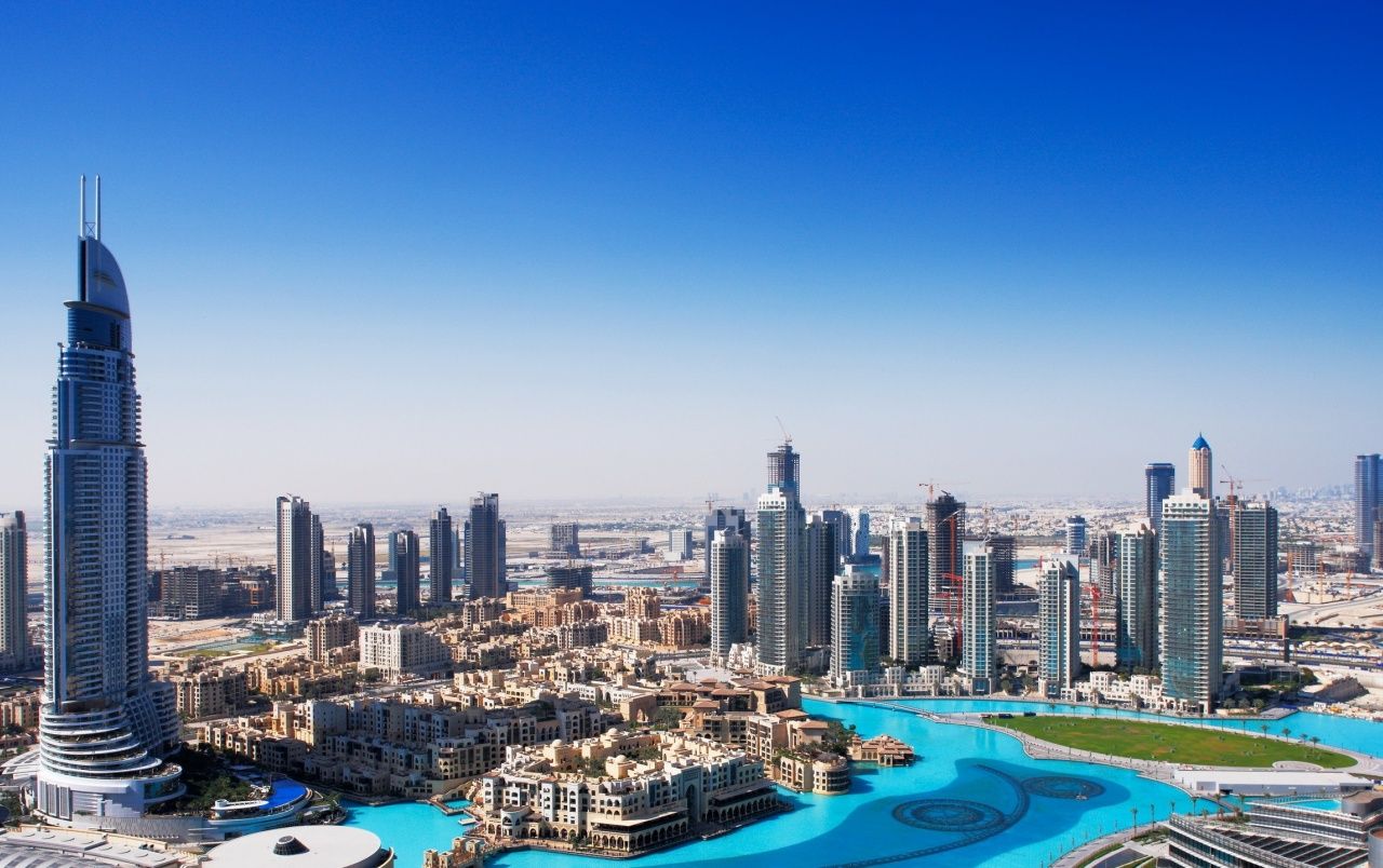The Address Downtown, Downtown Dubai, Dubai, Skyline, Blauer Himmel, Pool, Tag, HD-Hintergrund