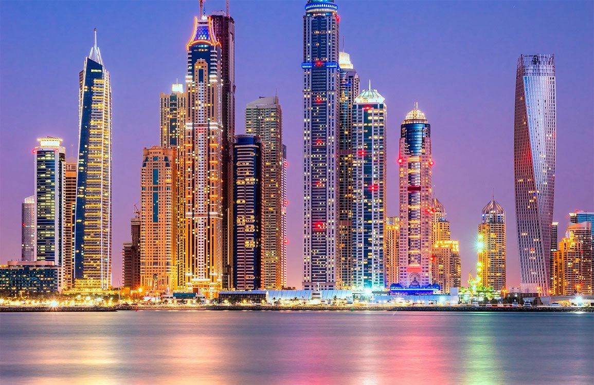 Dubai Marina, Dubai, Wolkenkratzer, Spiegelung, Bunte Lichter, Nacht, Hintergrundbild