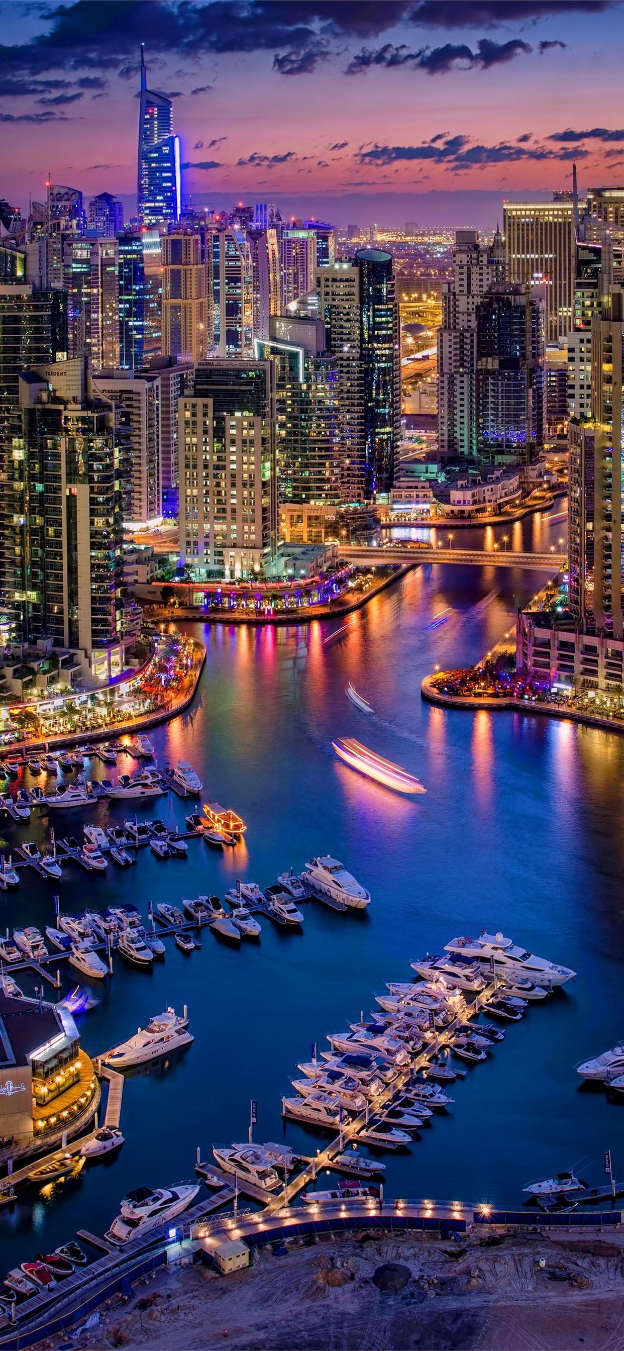 Dubai Marina, Dubai, Yachthafen, Abenddämmerung, Hochformat, Stadtlichter, 1242x2688, Handy-Hintergrund