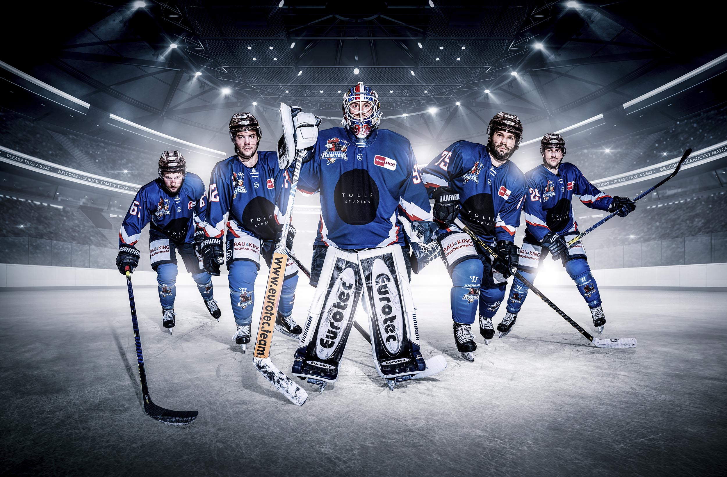 Eishockeymannschaft, Torwart, Blaue Trikots, Arena, Scheinwerfer, Full HD, Windows-Hintergrundbild