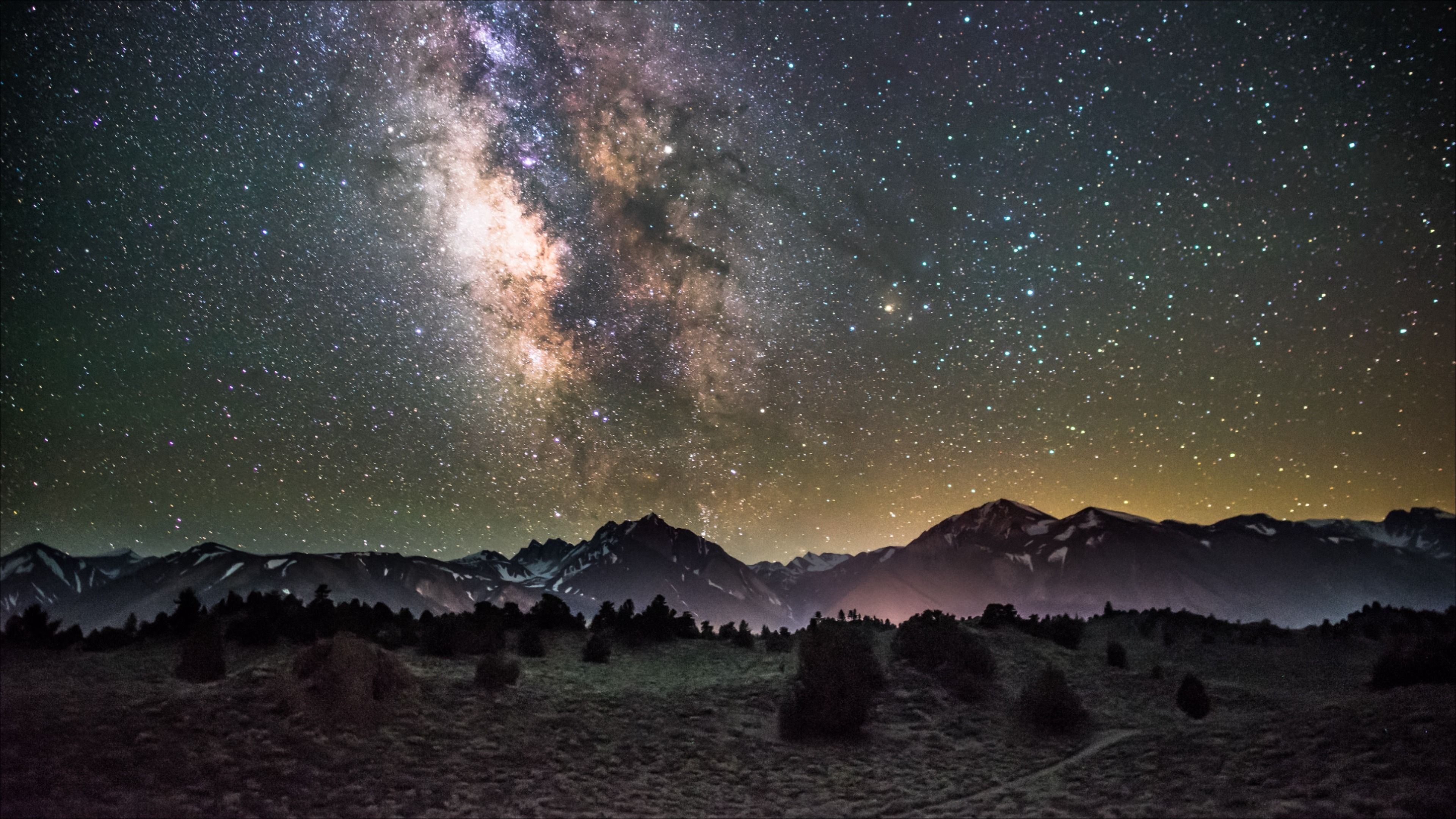 Milchstraße, Sternenhimmel, Berge, Nacht, 16:9, 4K-Hintergrundbild für den Desktop