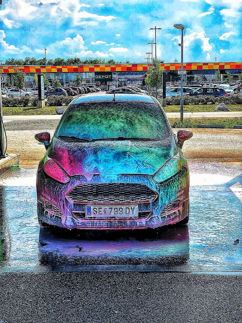 Ford Fiesta, Bemaltes Auto, Bunte Lackierung, Parkplatz, HDR, HD, iPad-Hintergrundbild