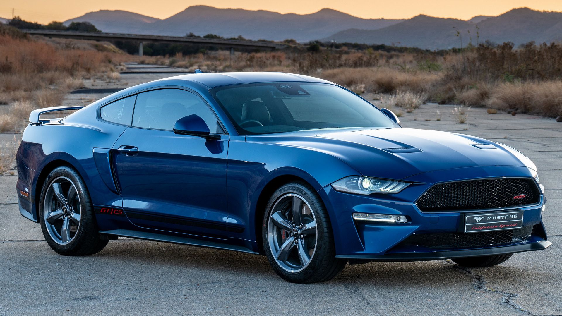 Ford Mustang, Blauer Sportwagen, Berge, Wüste, Seitenansicht, Full HD, PC-Hintergrundbild