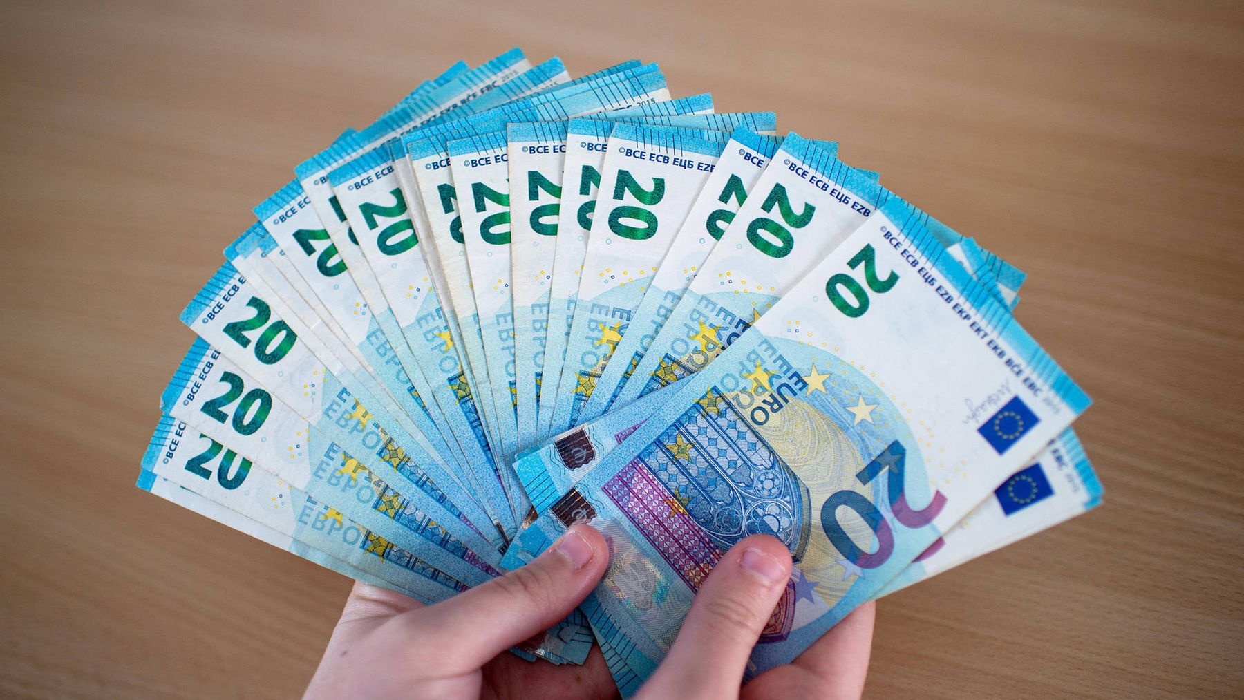Euro, 20-Euro-Scheine, Hände, Geldfächer, Bargeld, HD, Hintergrund für den Desktop