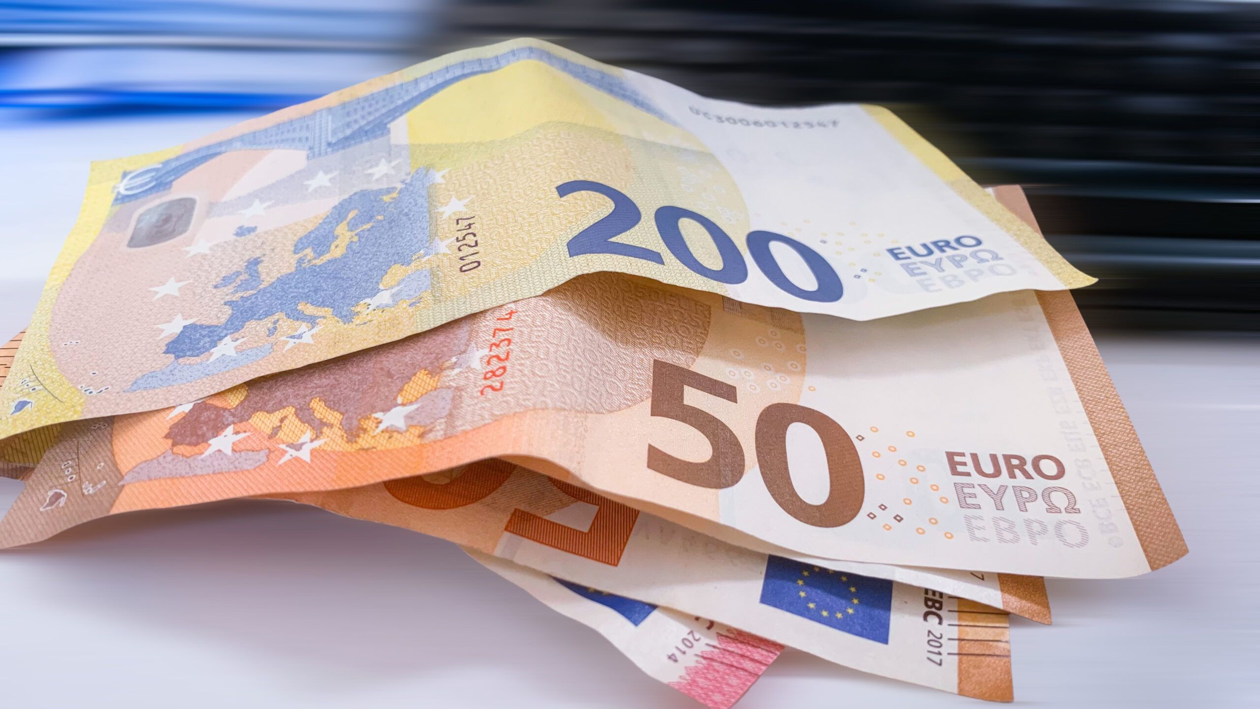 Euro, 200-Euro-Schein, 50-Euro-Schein, Euroscheine, Nahaufnahme, 2560x1440, PC-Hintergrundbild