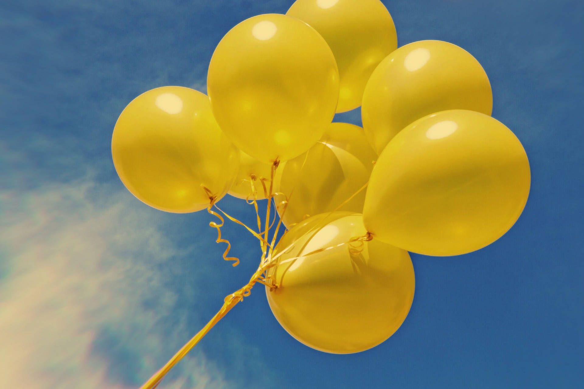 Ballonstrauß, Gelb, Blauer Himmel, Wolken, Full HD, Desktop-Hintergrund für Windows
