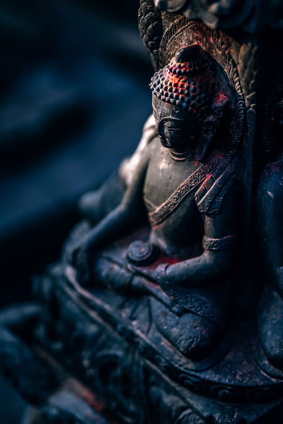 Hindu-Gottheit, Statue, Nahaufnahme, Dunkle Töne, Mystisch, HD, iPhone-Hintergrundbild
