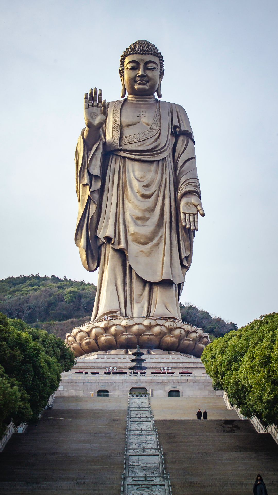 Lingshan Grand Buddha, Wuxi, China, Stehende Bronzestatue, Treppe, Monument, Handy-Hintergrundbild