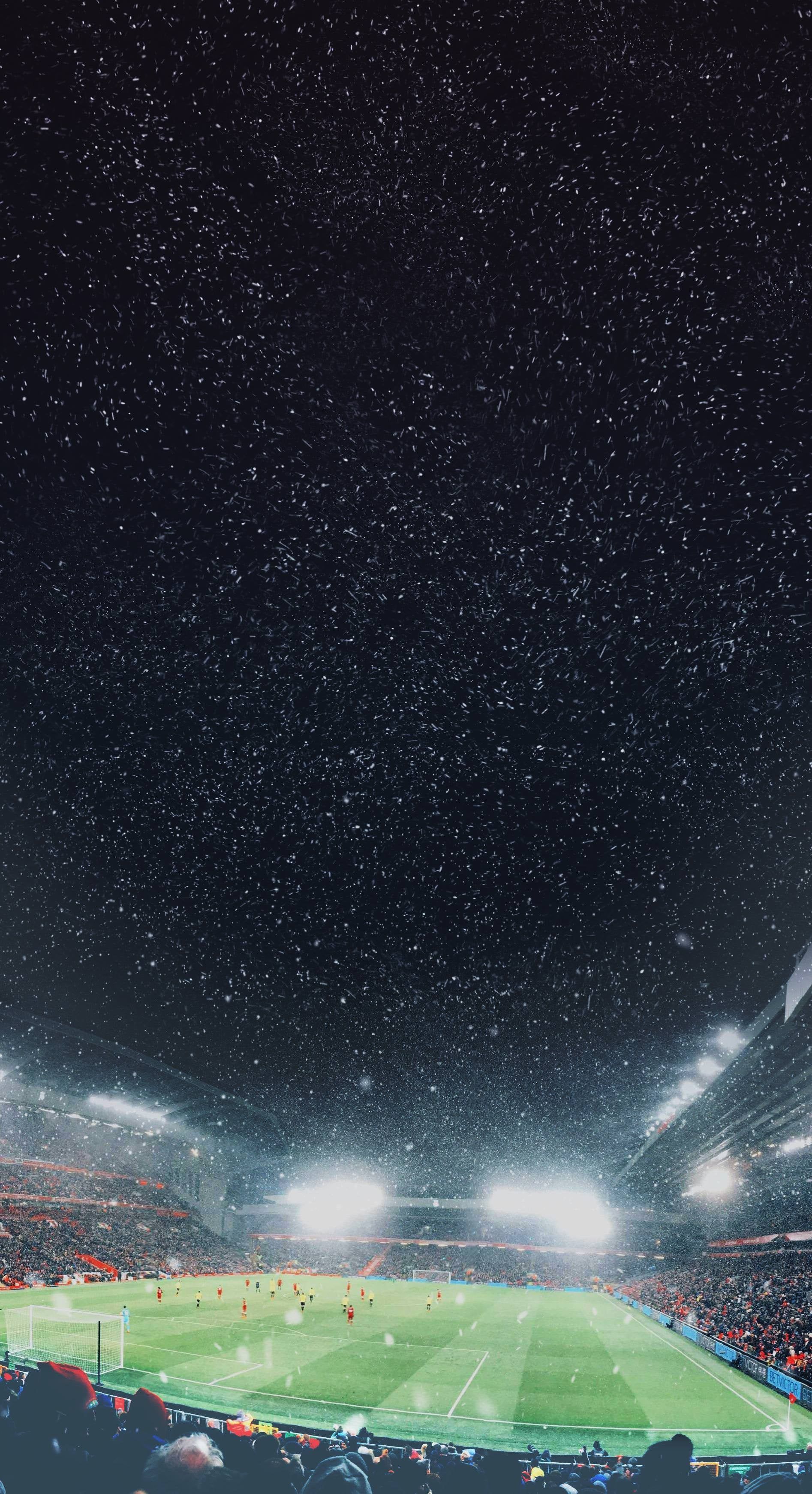 Stadion, Flutlicht, Nacht, Sternenhimmel, Spielfeld, QHD+, Hintergrundbild fürs Handy